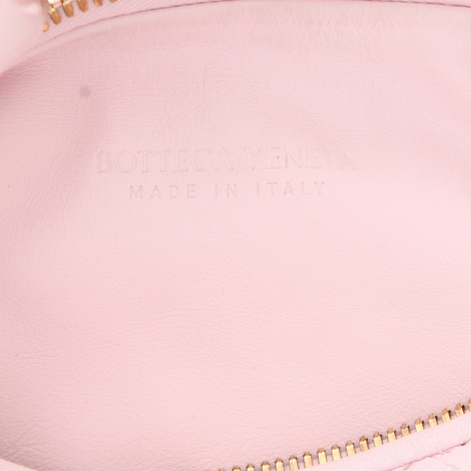 Bottega Veneta  Jodie handbag  in pink intrecciato leather - Detail D2