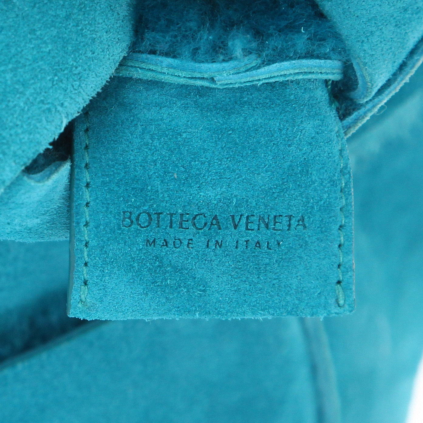 Sac à main Bottega Veneta   en peau lainée turquoise - Detail D2