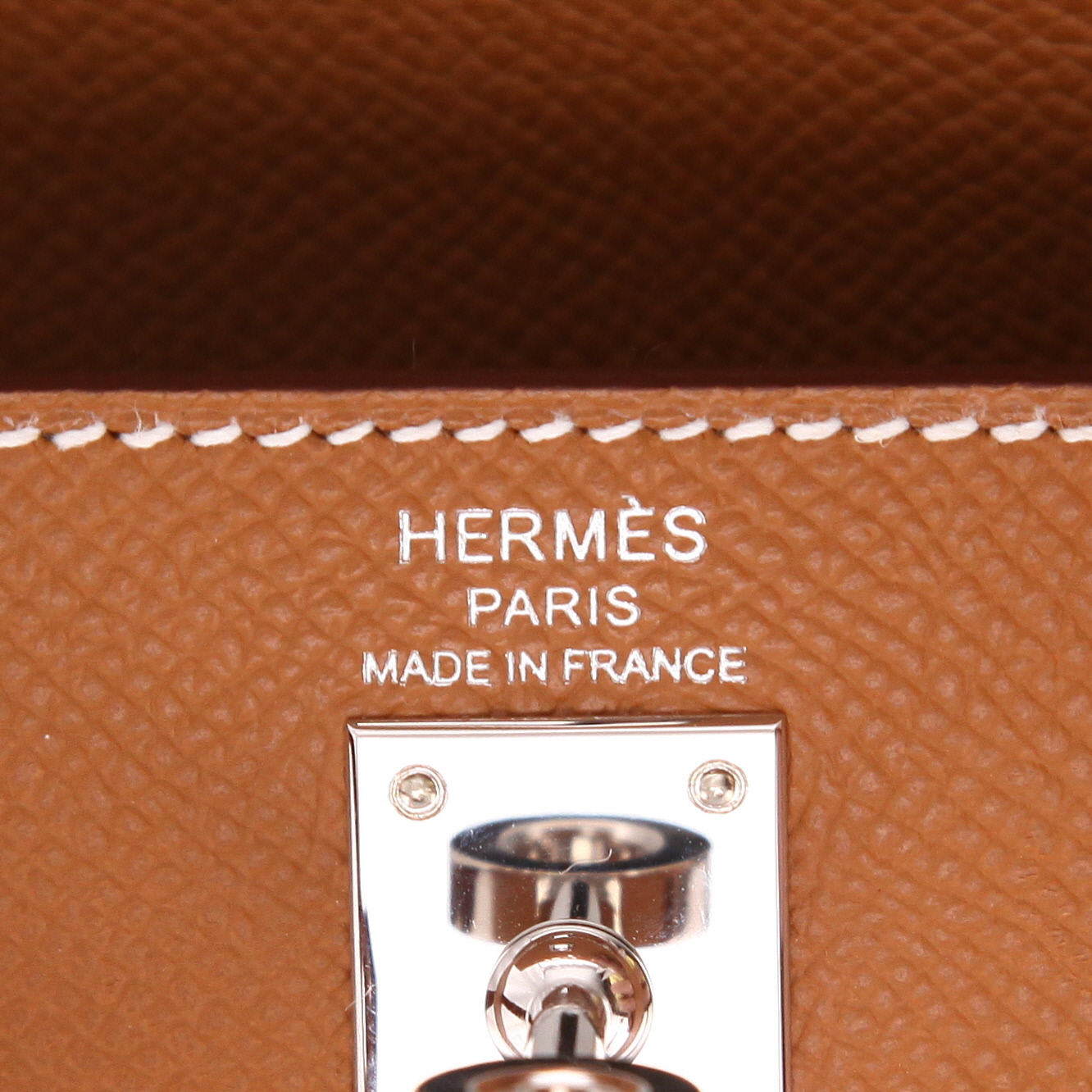 Sac à main Hermès  Kelly 25 cm en cuir epsom gold - Detail D2