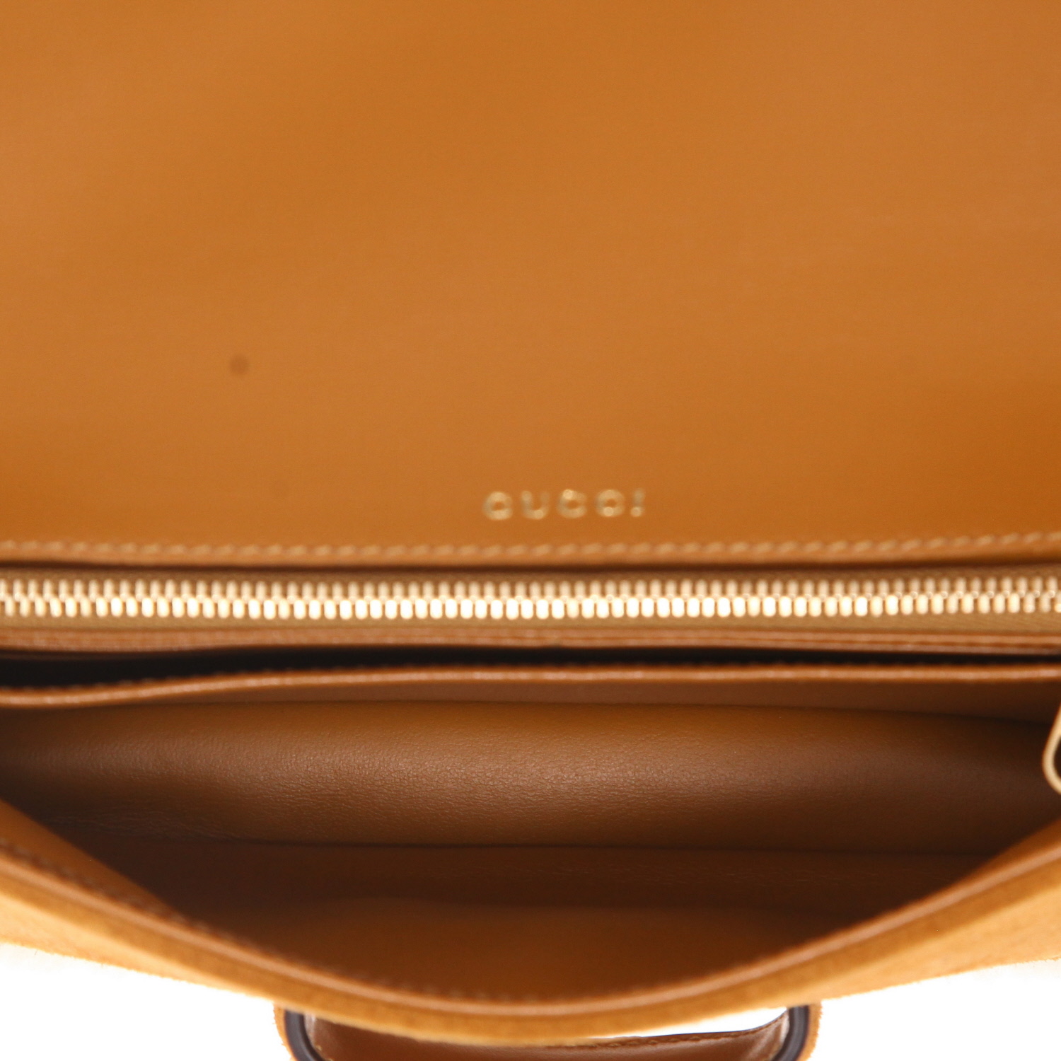 Bolso de mano Gucci  1955 Horsebit en Veau velours marrón y piel con lana beige - Detail D3