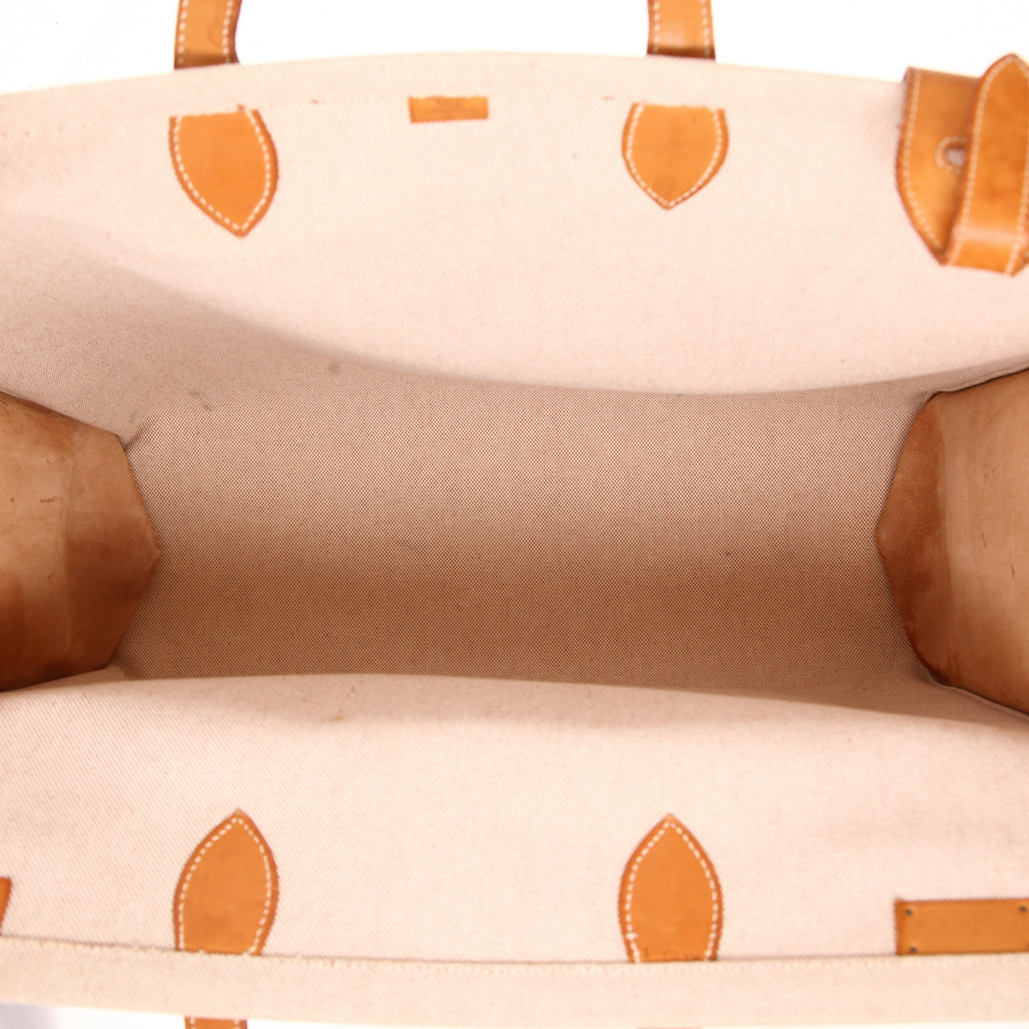 Hermès  Kaba shopping bag  in beige canvas  and natural leather - Detail D3