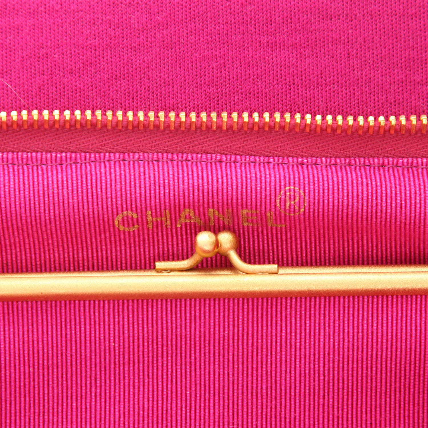 Chanel  Vintage handbag  in pink jersey canvas - Detail D2