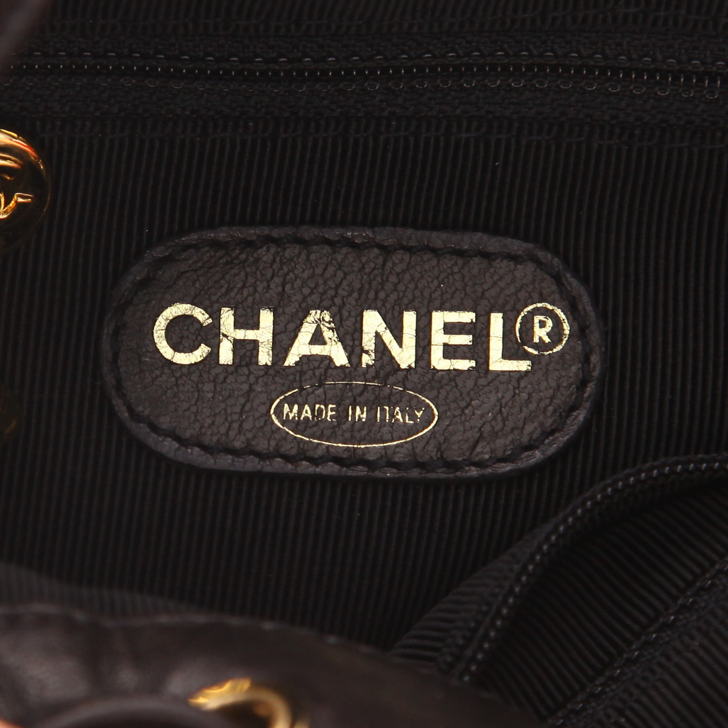 Chanel   shoulder bag  in black quilted leather - Detail D2