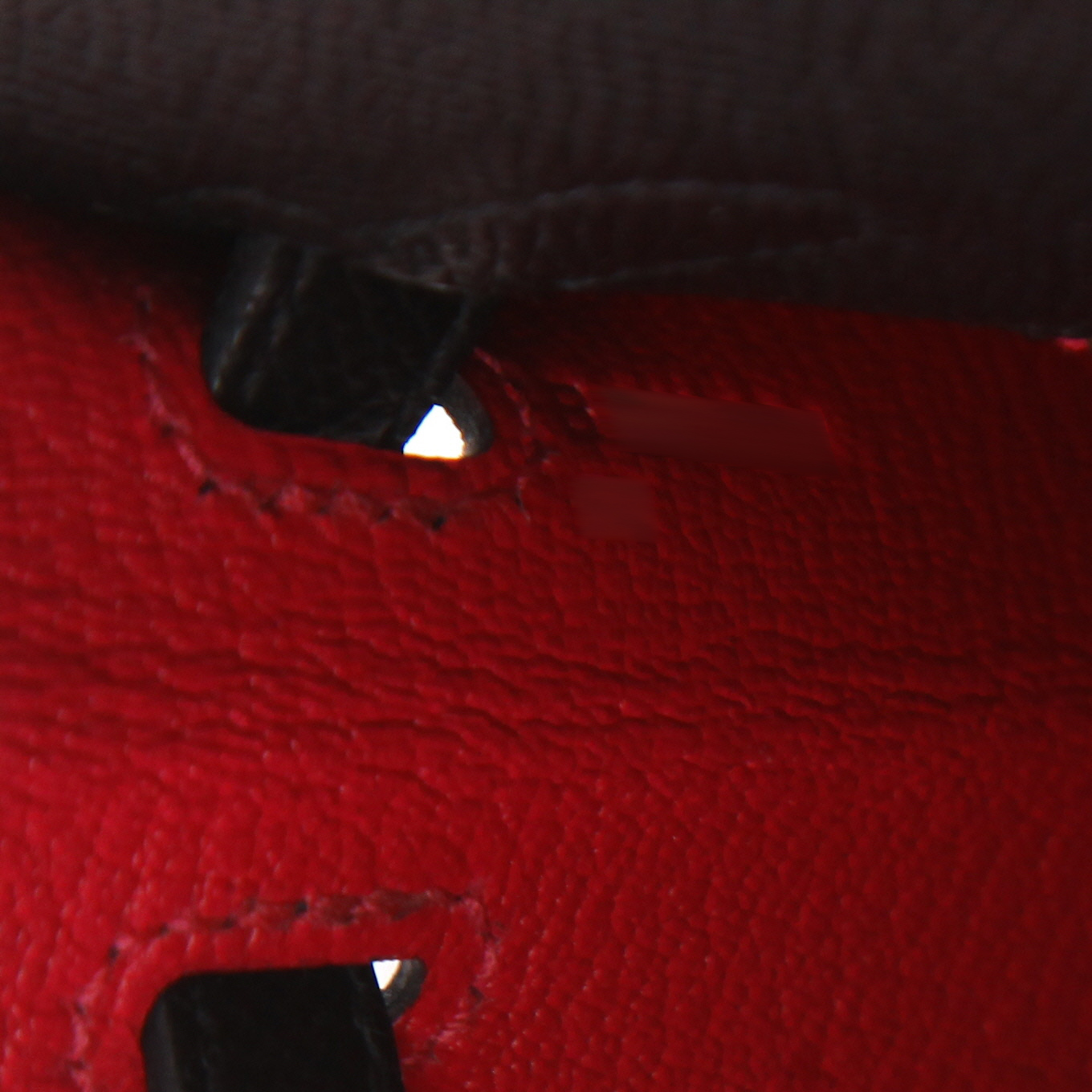 Sac à main Hermès  Kelly 25 cm en cuir epsom noir - Detail D4