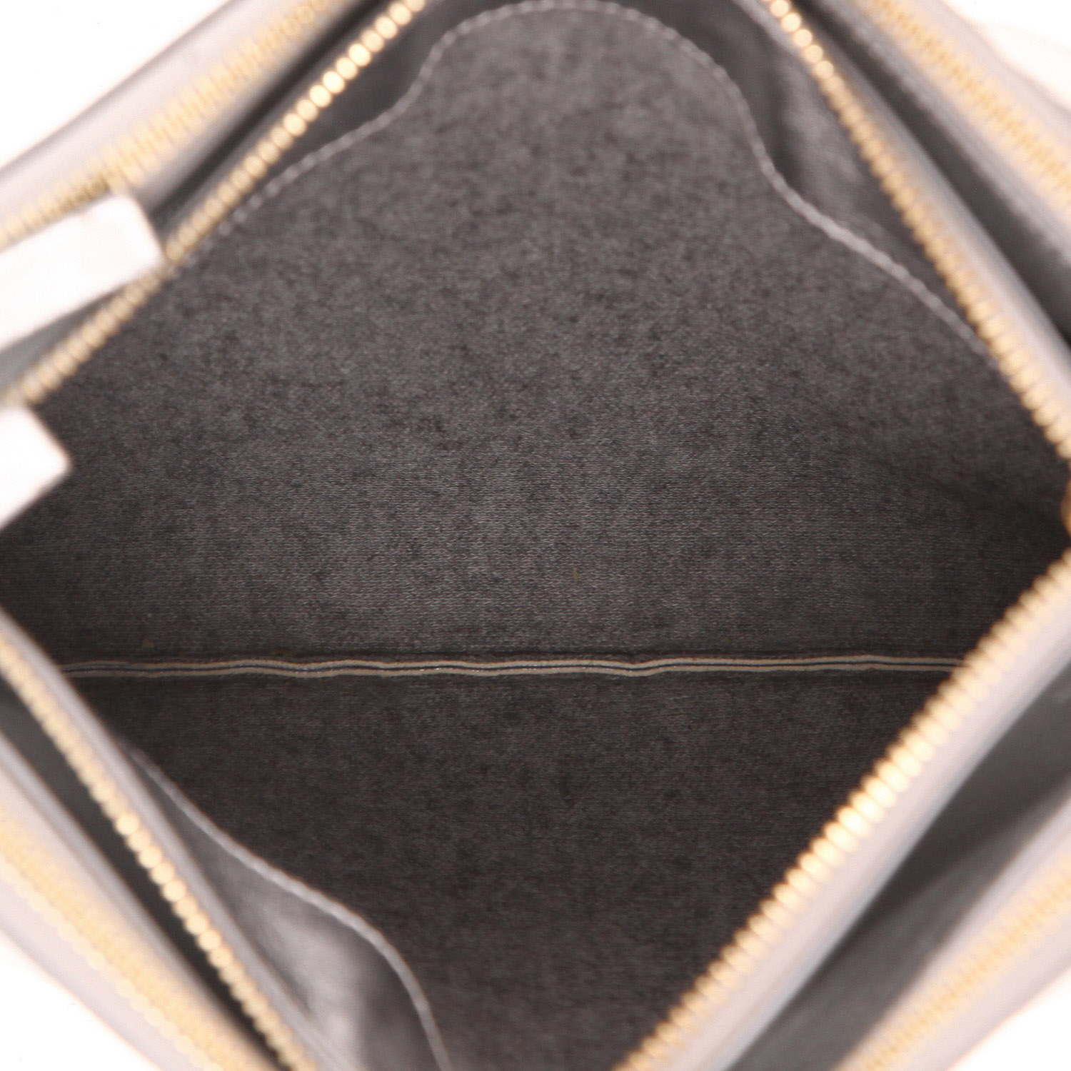 Bolso bandolera Celine  Trio modelo pequeño  en cuero plateado - Detail D4