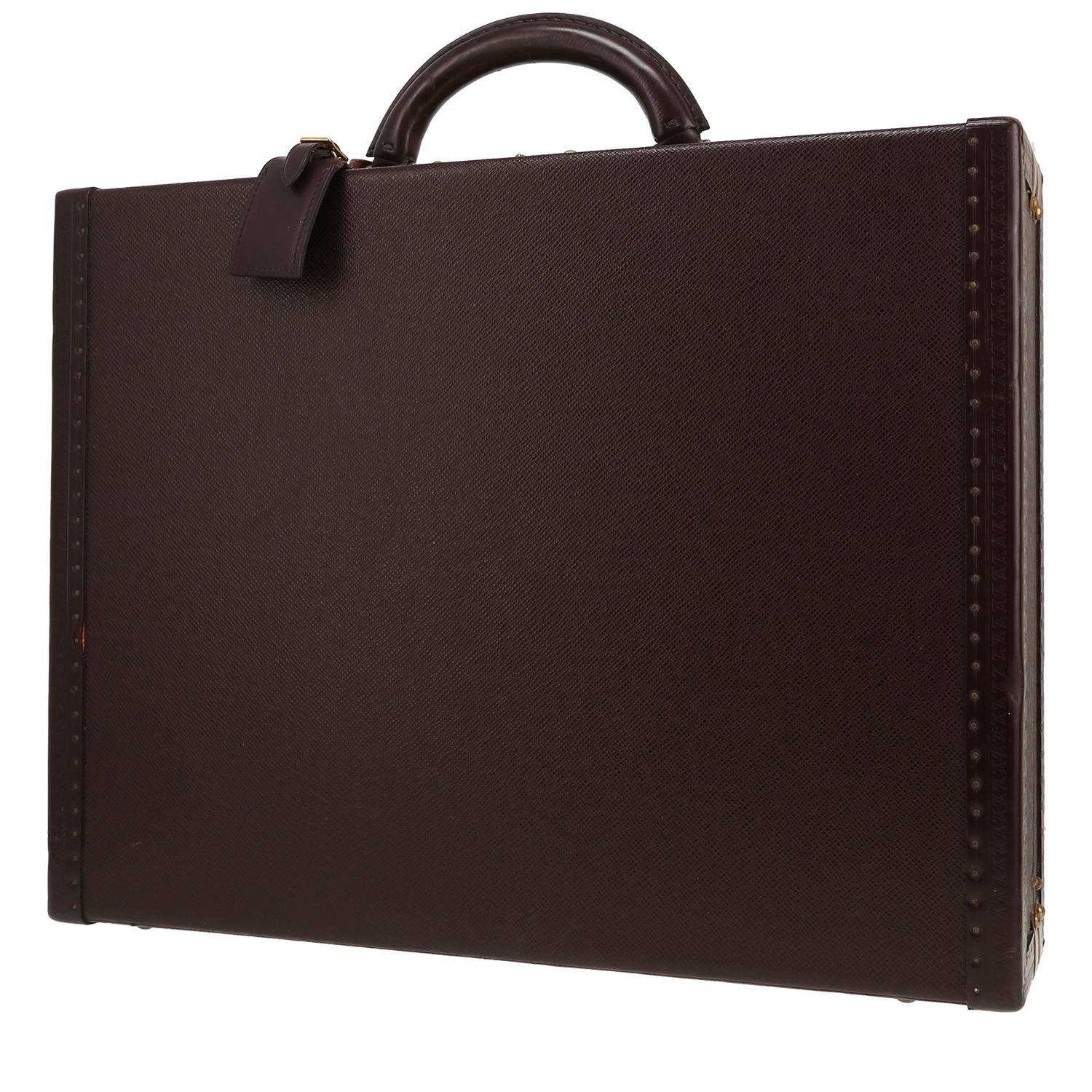 Valise Louis Vuitton President Taiga Marron Occasion Valise Louis Vuitton President Taiga Marron Occasion
