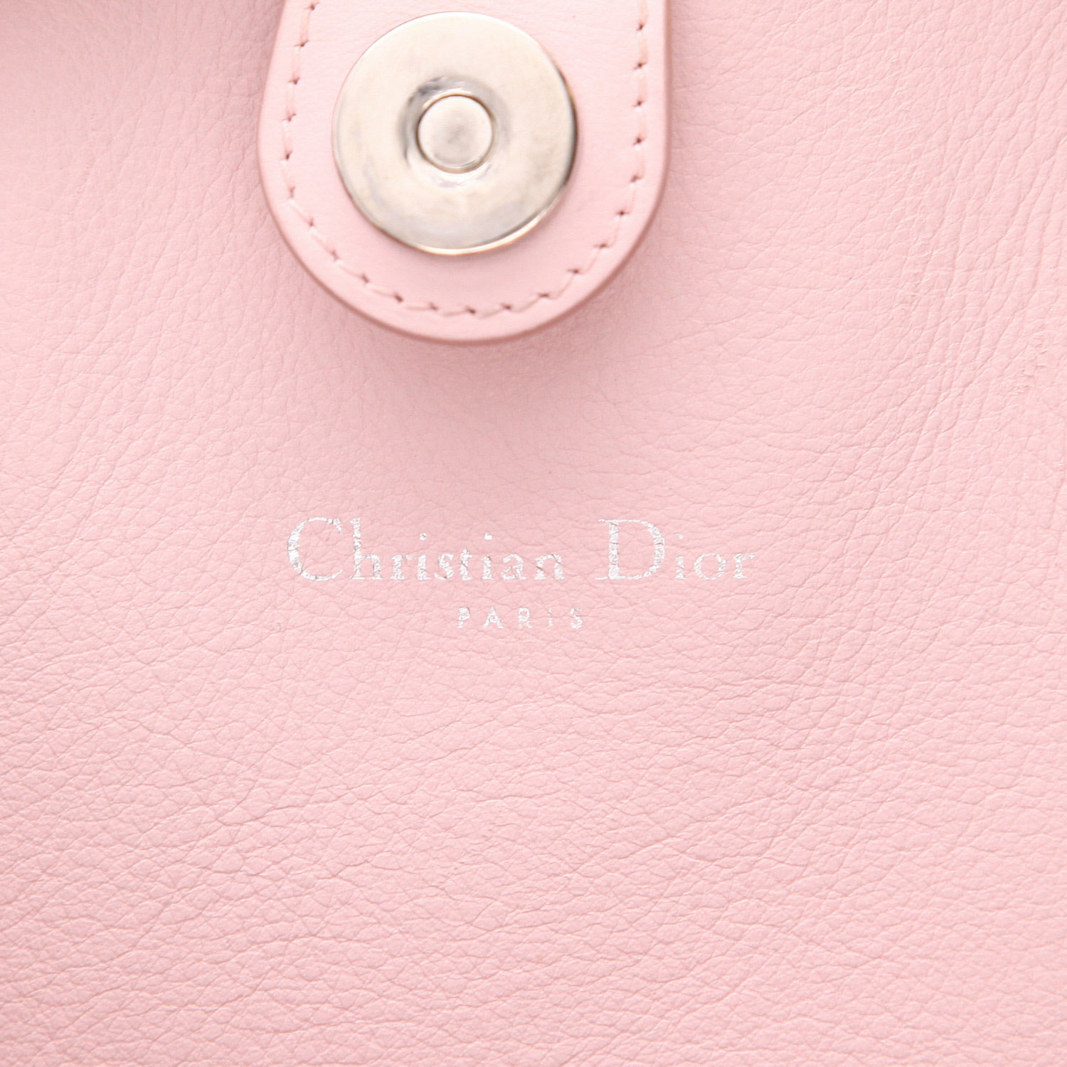 Bolso Cabás Dior  Dior Addict cabas en cuero negro y rosa pálido - Detail D2