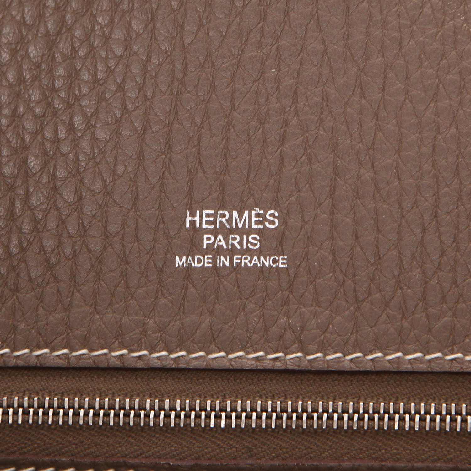 Hermès  Victoria shopping bag  in etoupe togo leather - Detail D2