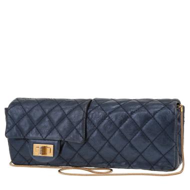 Chanel  Chanel 2.55 Baguette shoulder bag  in blue quilted leather