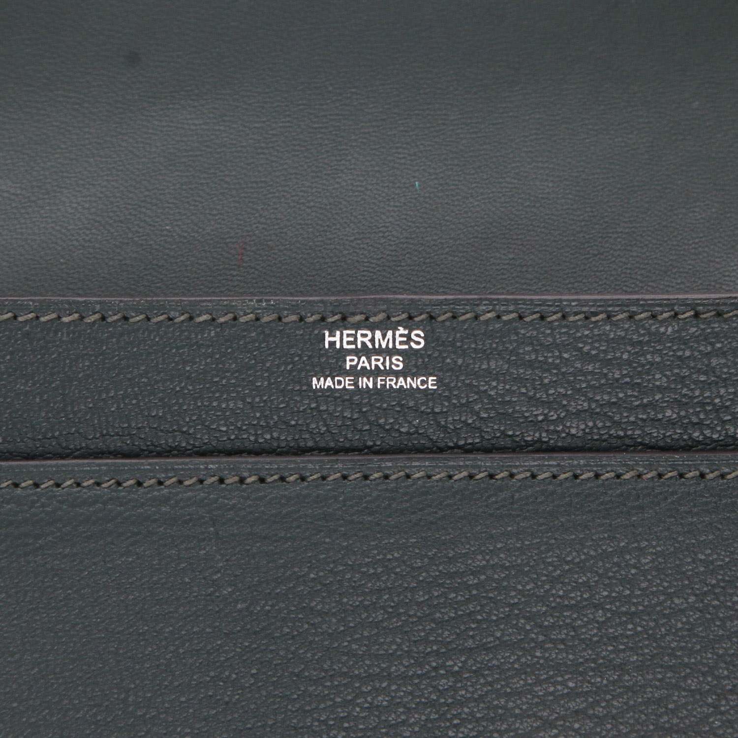 Pochette Hermès  Verrou en cuir Mysore vert - Detail D2