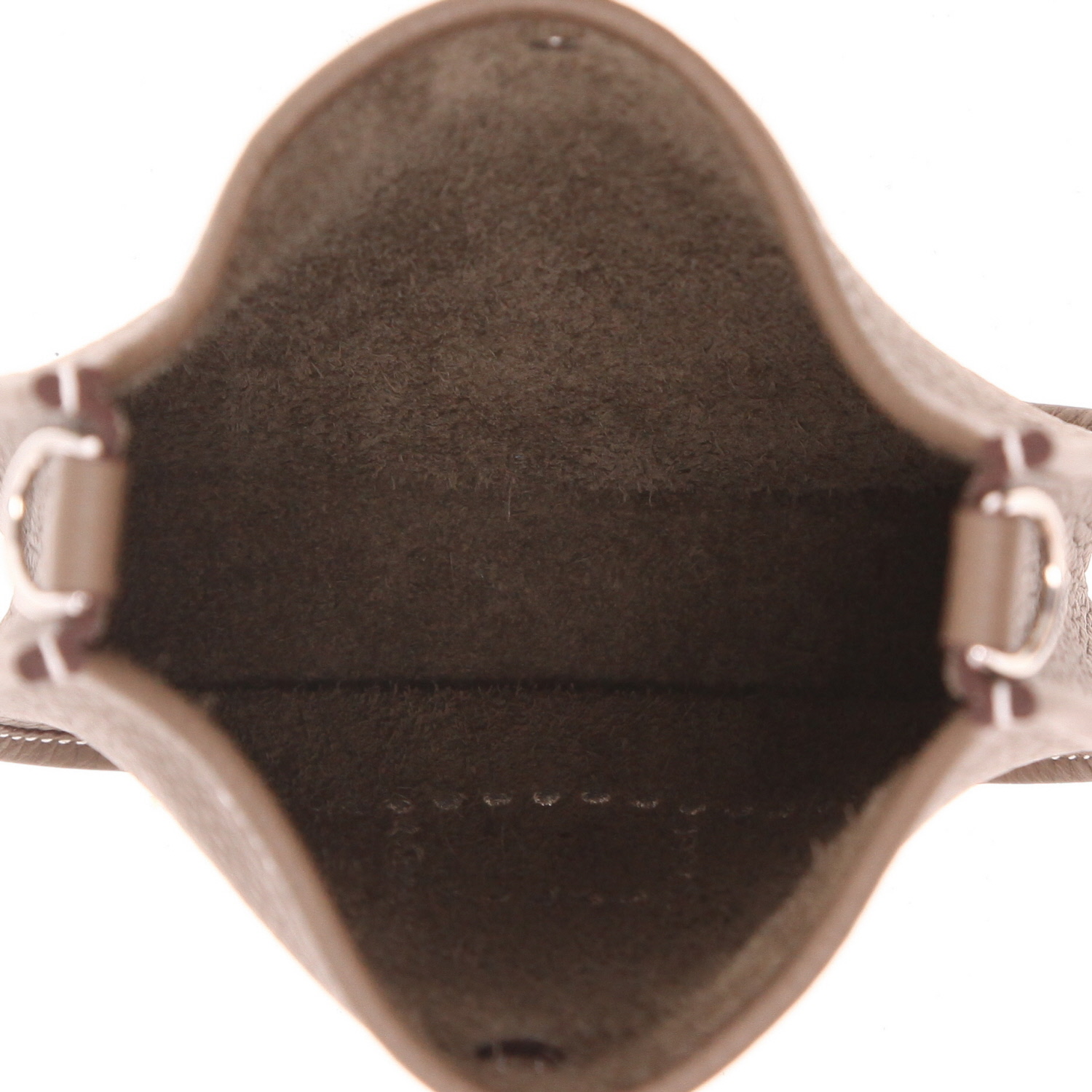 Bolso bandolera Hermès  Mini Evelyne en cuero taurillon clémence marrón etoupe - Detail D3