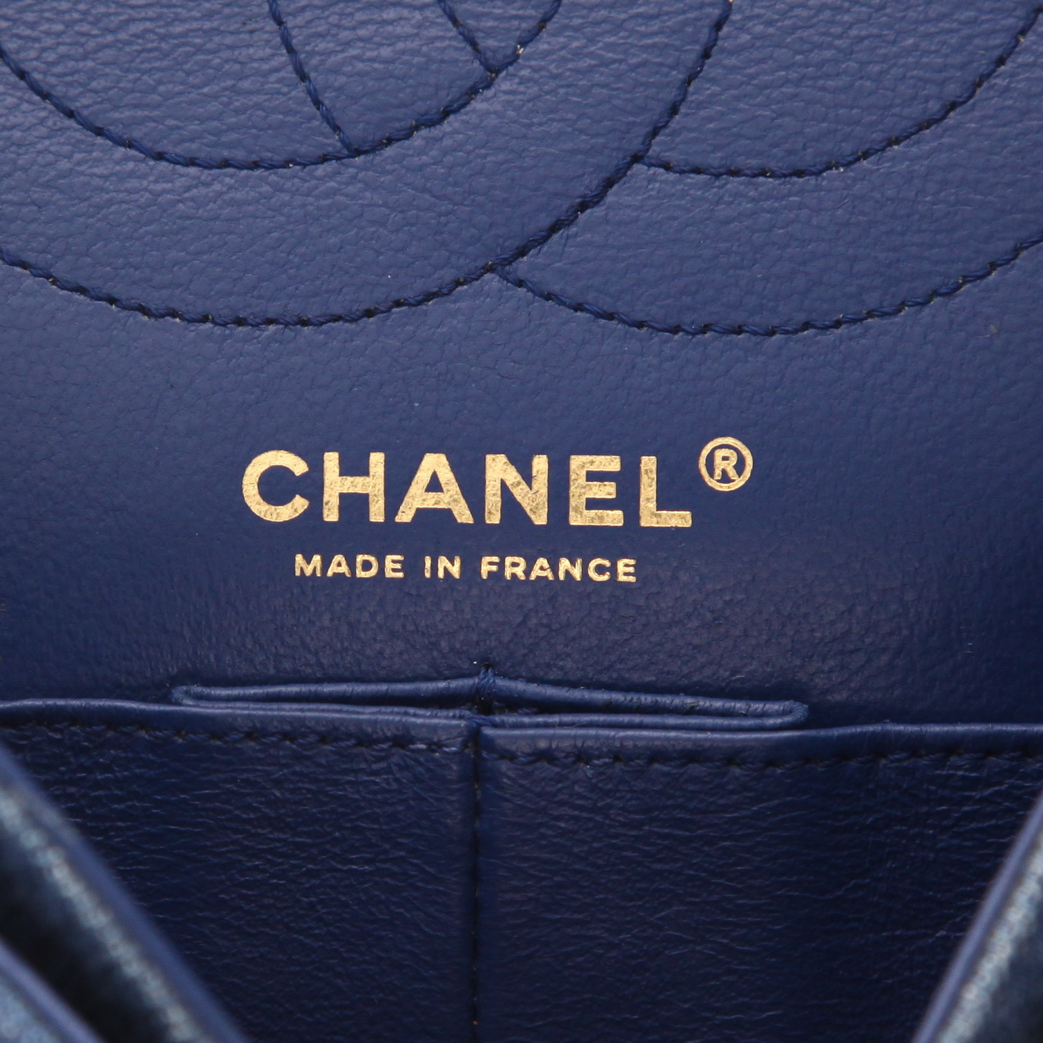 Borsa a tracolla Chanel  2.55 modello piccolo  in tela denim blu - Detail D2