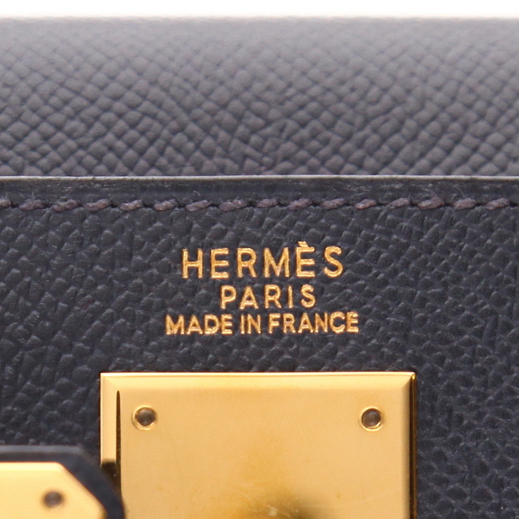 Sac à main Hermès  Kelly 32 cm en cuir Courchevel bleu indigo - Detail D2