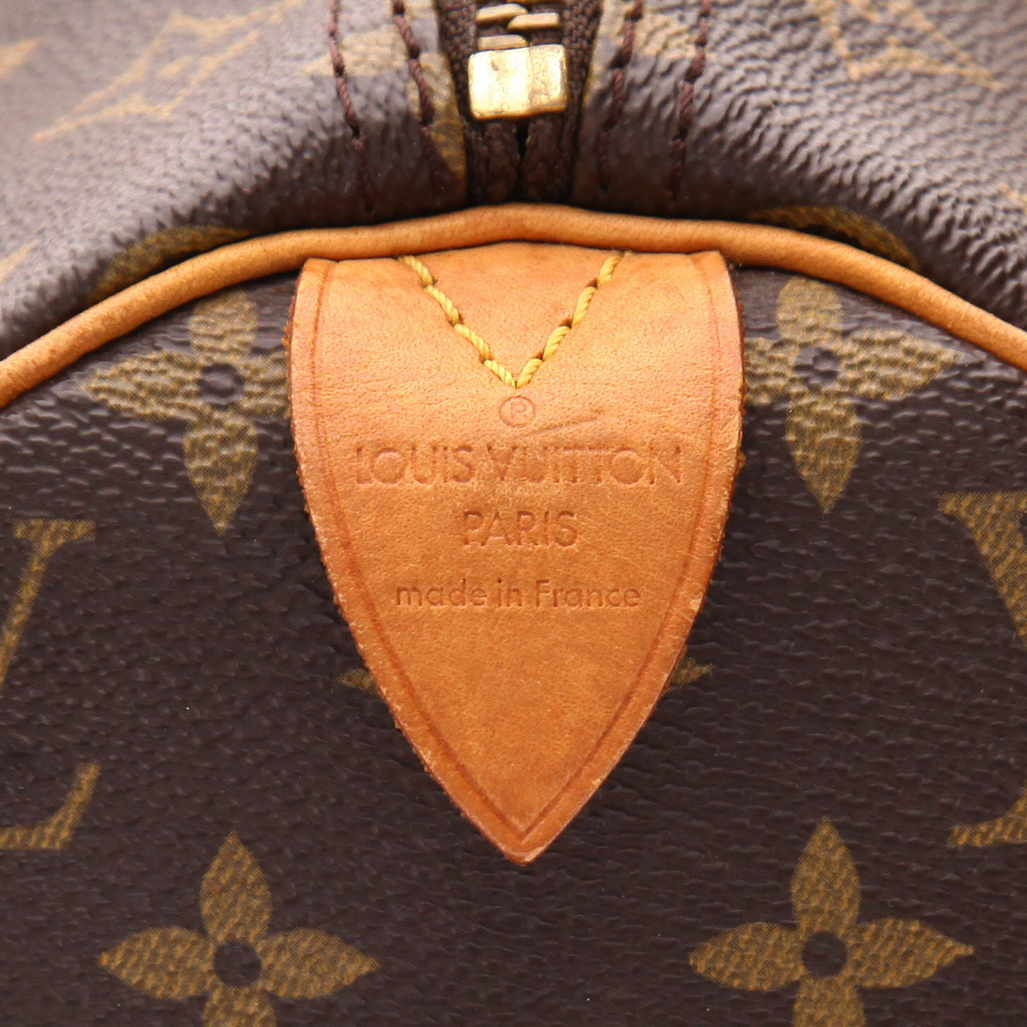 Bolso Louis Vuitton Speedy 30 de lona Monogram marrón y piel natural - Detail D2