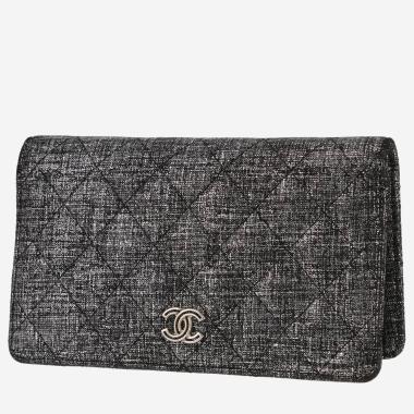Portefeuille Chanel   en cuir irisé noir et blanc