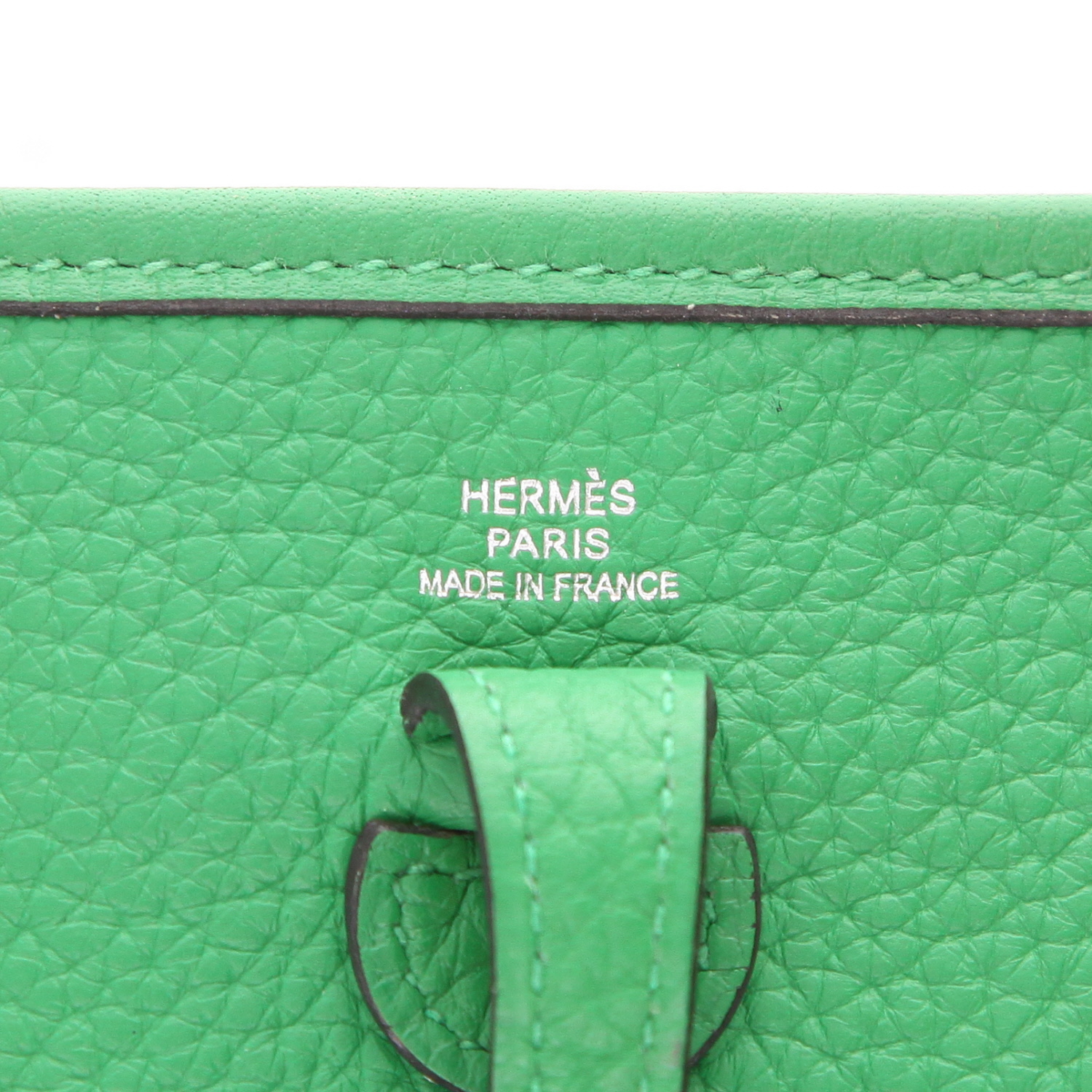 Borsa a tracolla Hermès  Mini Evelyne in pelle taurillon clemence verde Bamboo - Detail D2
