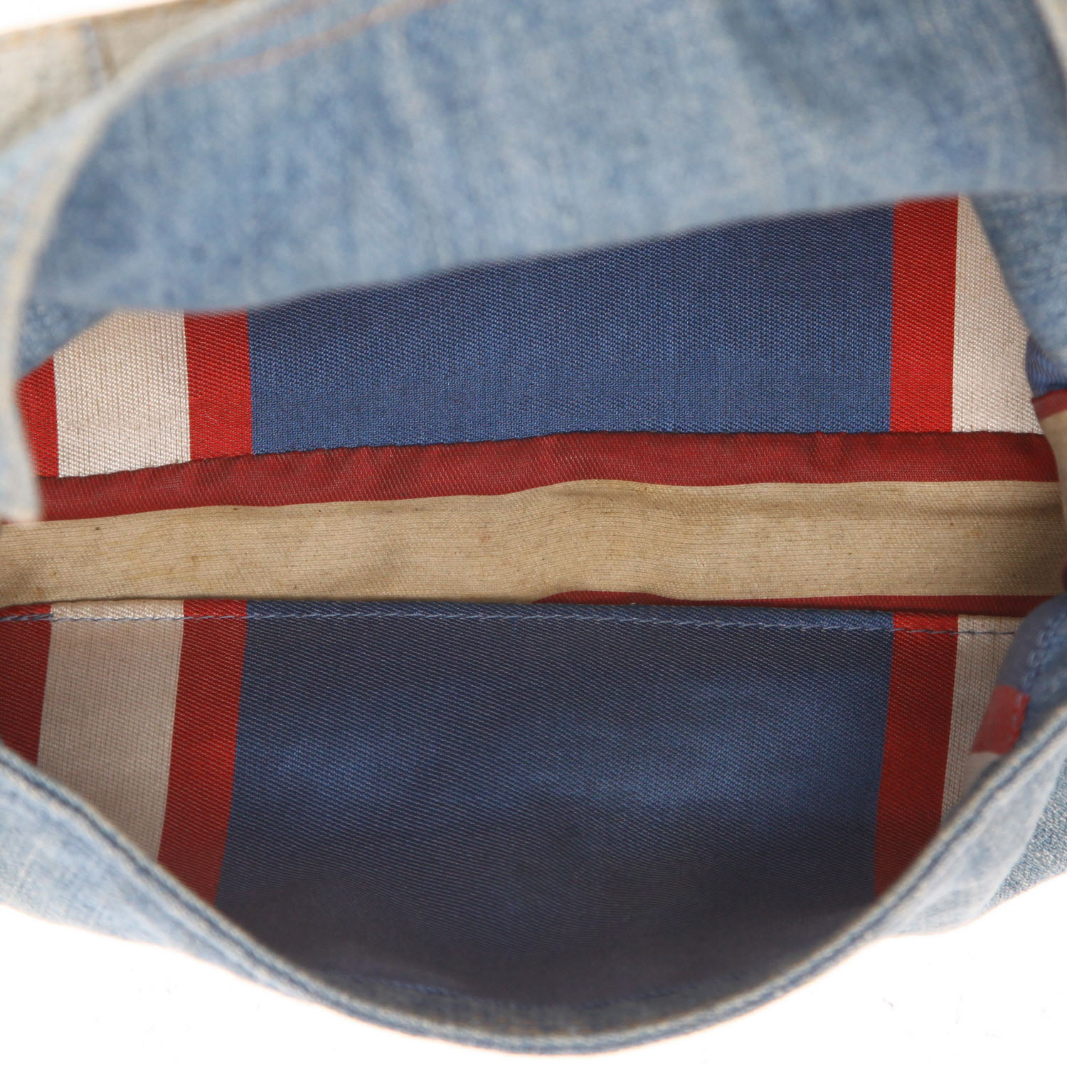 Bolso de mano Fendi  Baguette en lona denim azul y cuero azul - Detail D3