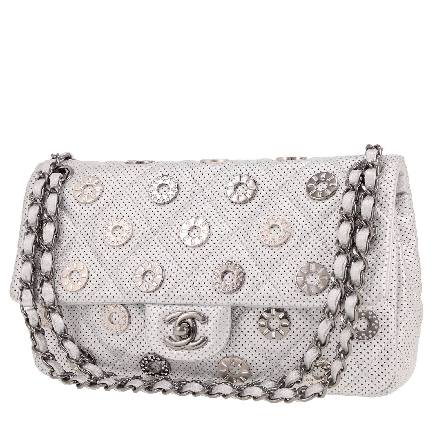 Sac Chanel Timeless Matelassé Argenté Occasion Sac Chanel Timeless Matelassé Argenté Occasion