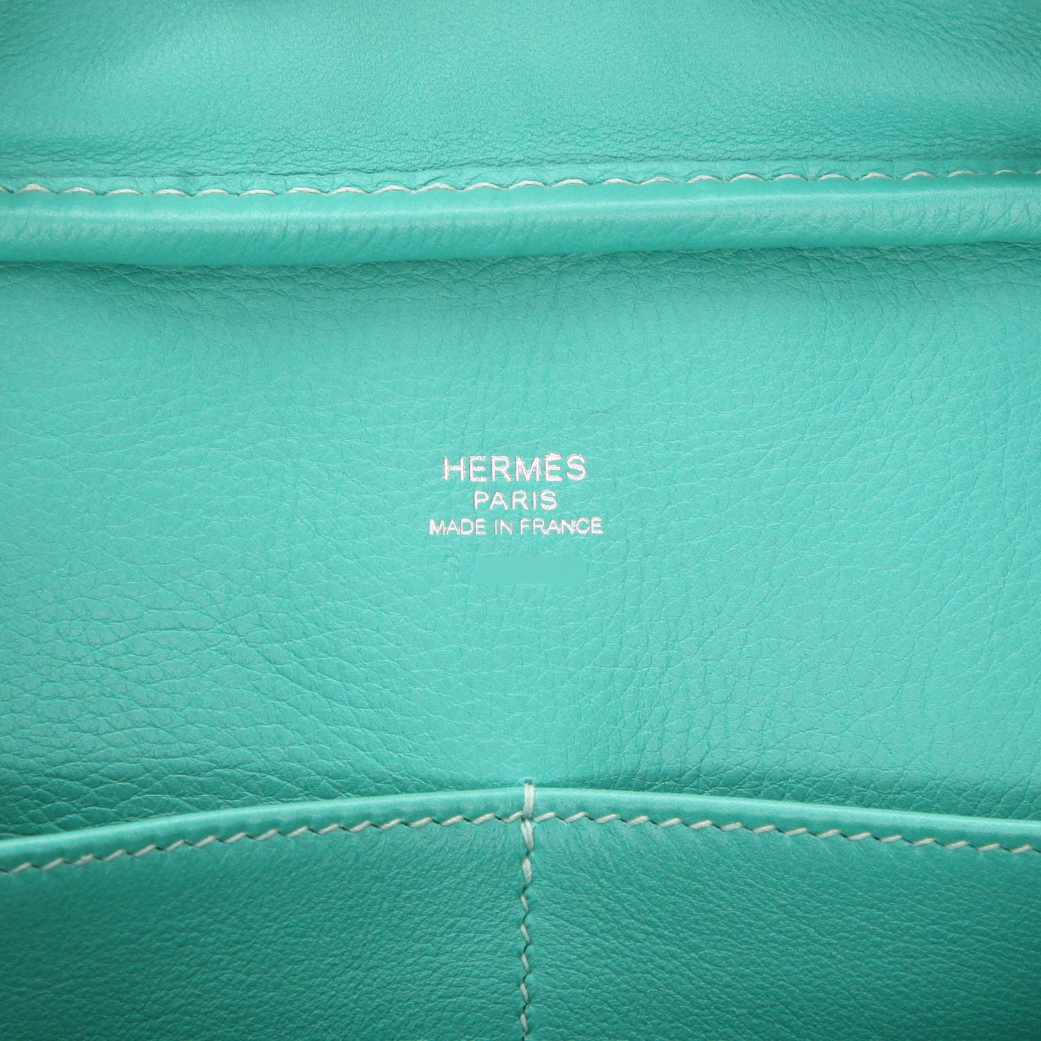 Hermès  Plume handbag  in turquoise leather  and beige canvas - Detail D2