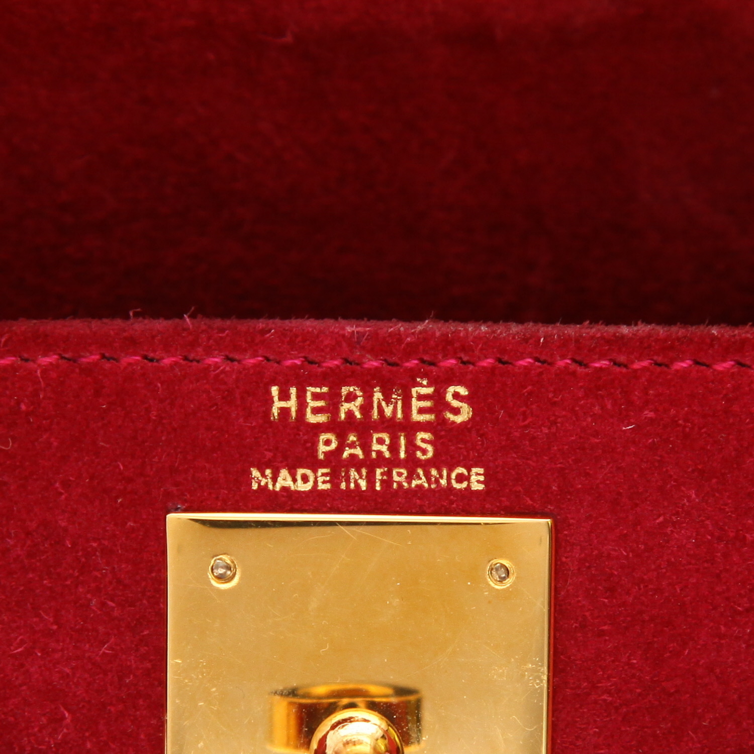 Sac à main Hermès  Kelly 28 cm en veau doblis rose-framboise - Detail D2