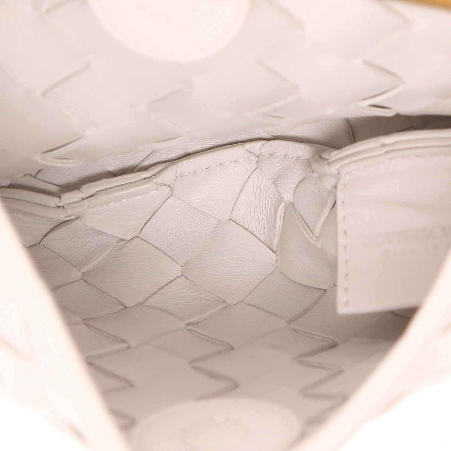 Sac bandoulière Bottega Veneta  Sardine micro modèle  en cuir intrecciato violet - Detail D3