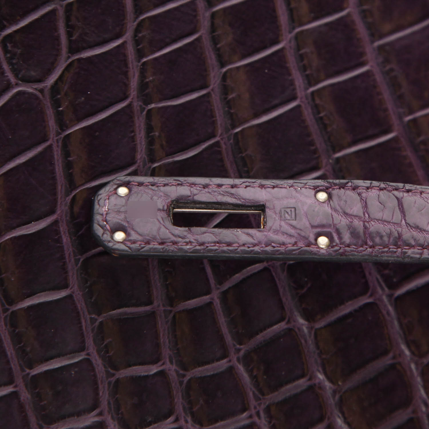 Sac à main Hermès  Kelly 35 cm en crocodile porosus violet - Detail D4