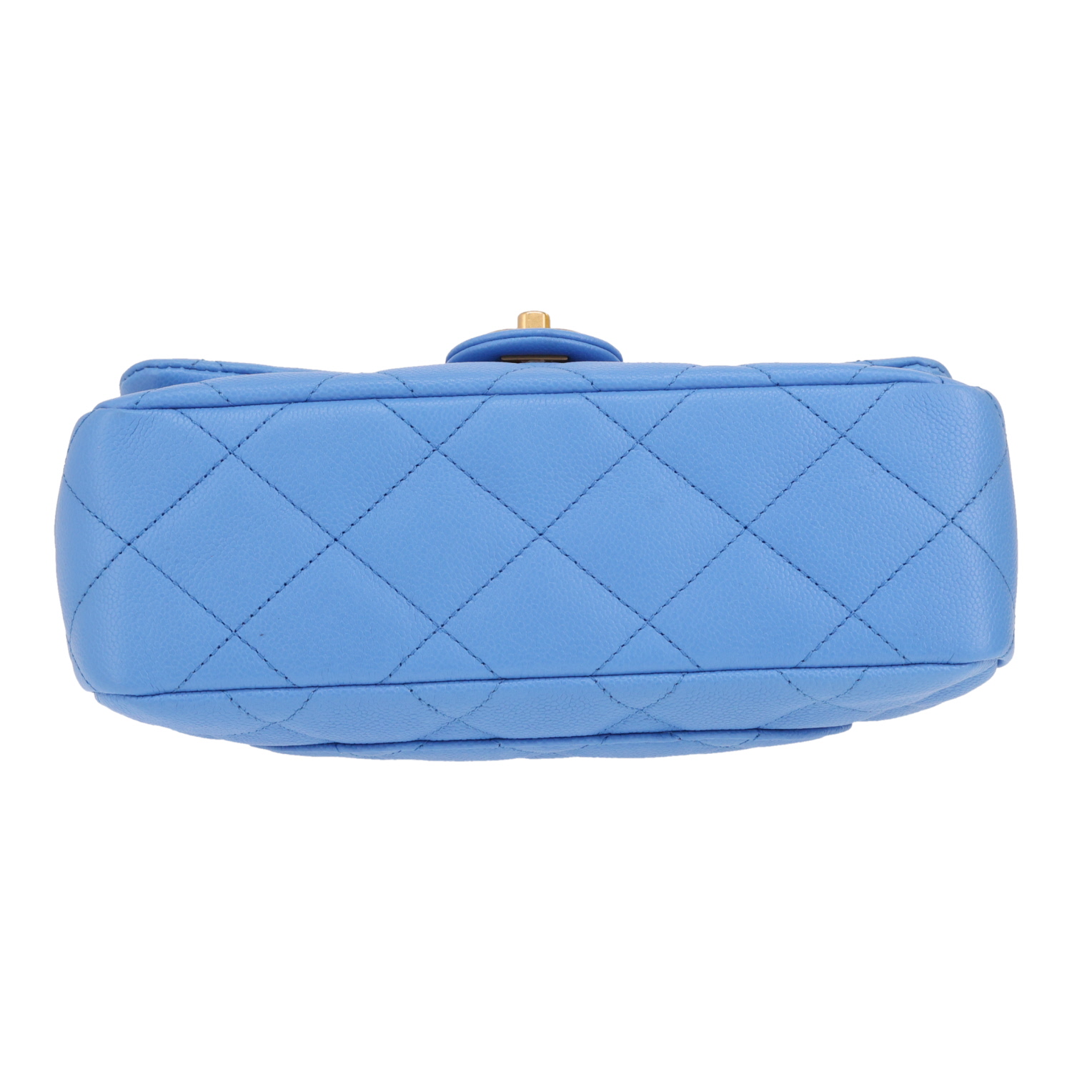 Bolso de mano Chanel   en cuero granulado azul claro - Detail D1