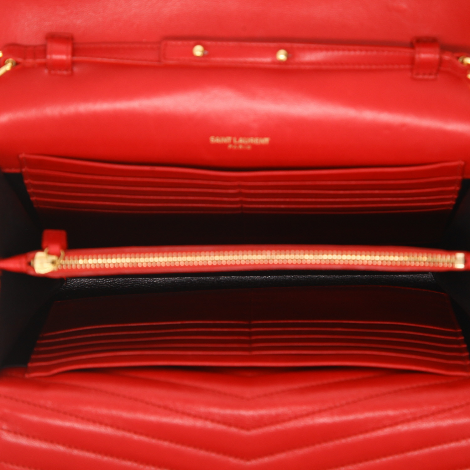 Saint Laurent  Sulpice shoulder bag  in red chevron quilted leather - Detail D3