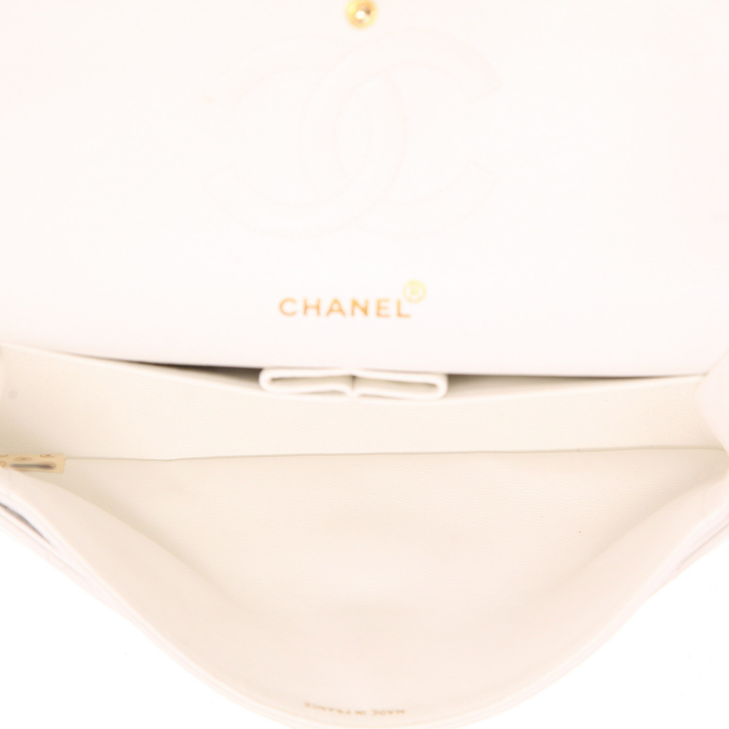 Sac à main Chanel  Timeless Classic en cuir matelassé blanc - Detail D3