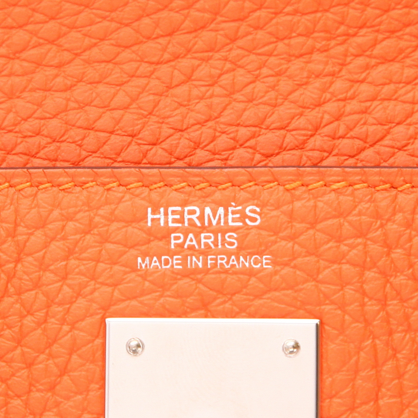 Bolso de mano Hermès  Kelly 32 cm en cuero togo naranja Feu - Detail D2