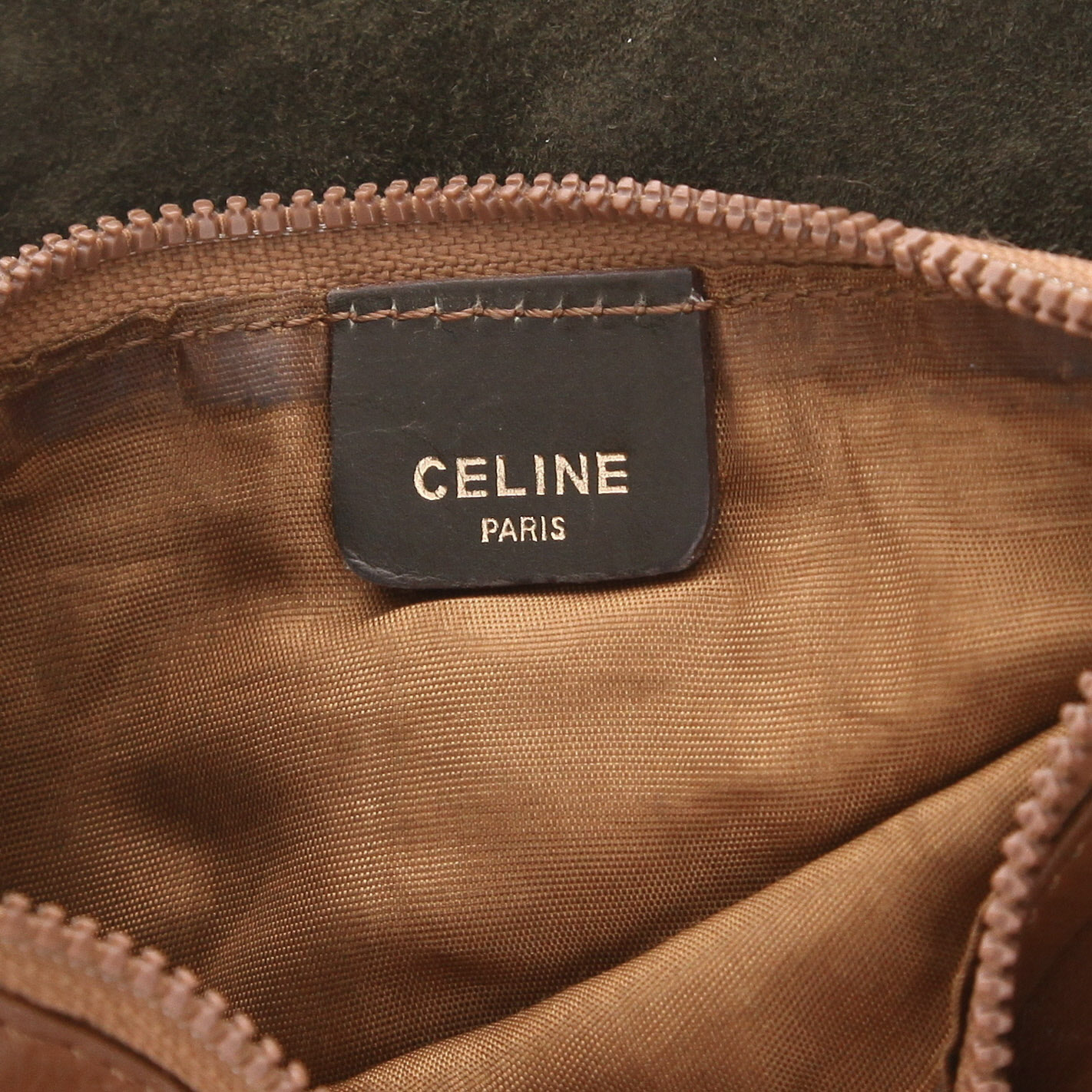 Bolso bandolera Celine  Vintage en cuero caqui y Veau velours caqui - Detail D2