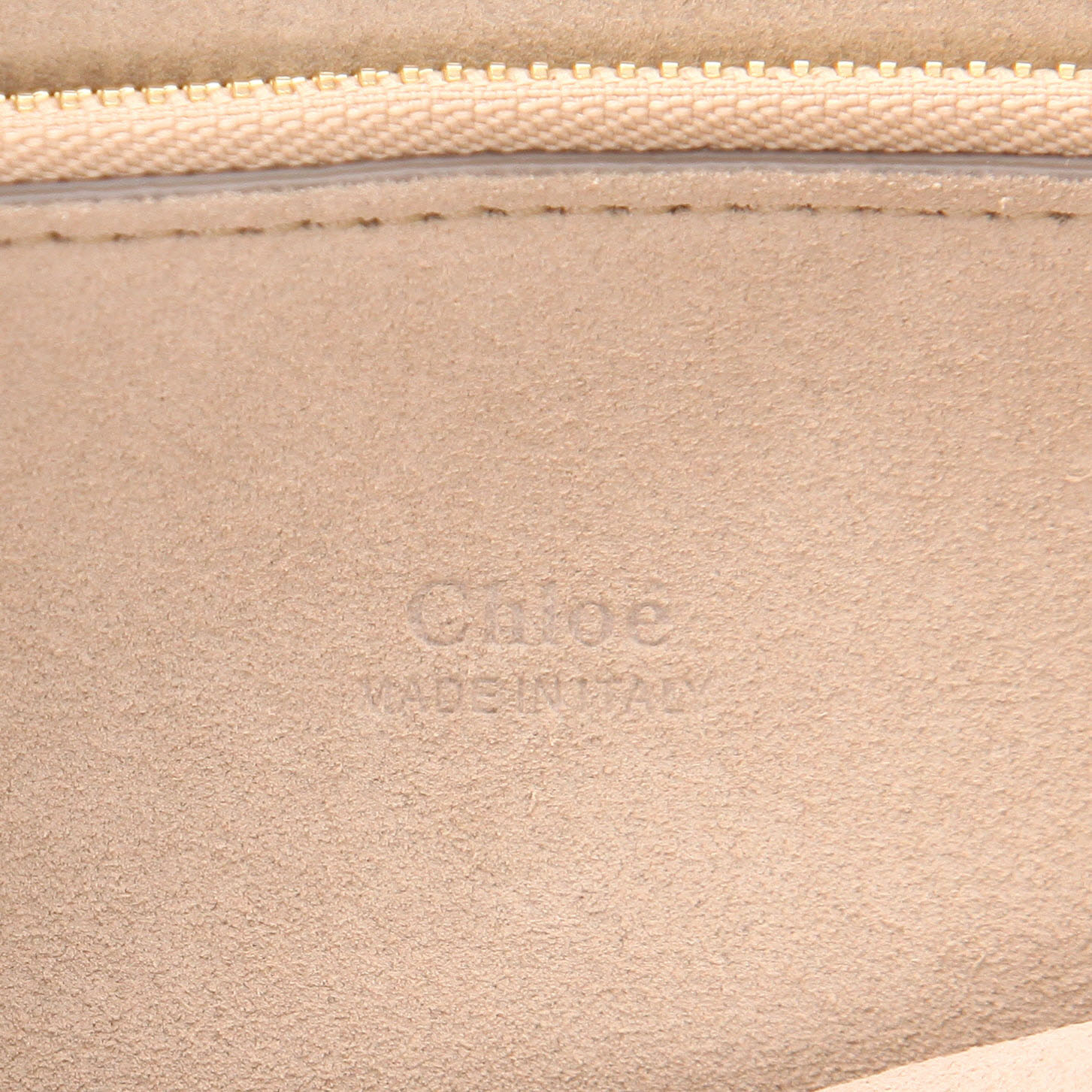 Bolso de mano Chloé  Faye en cuero color topo y Veau velours color topo - Detail D2