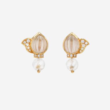 Paire de clips d'oreilles Boucheron  en or jaune, diamants et cristal de roche