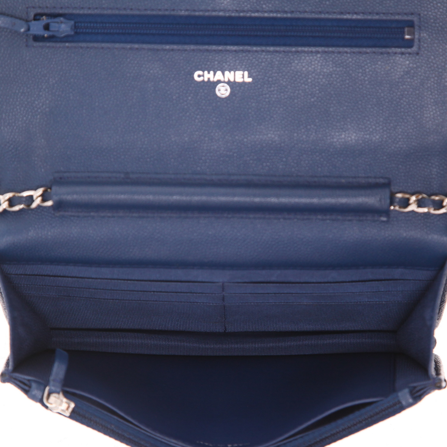 Chanel  Wallet on Chain shoulder bag  in blue quilted grained leather - Detail D3