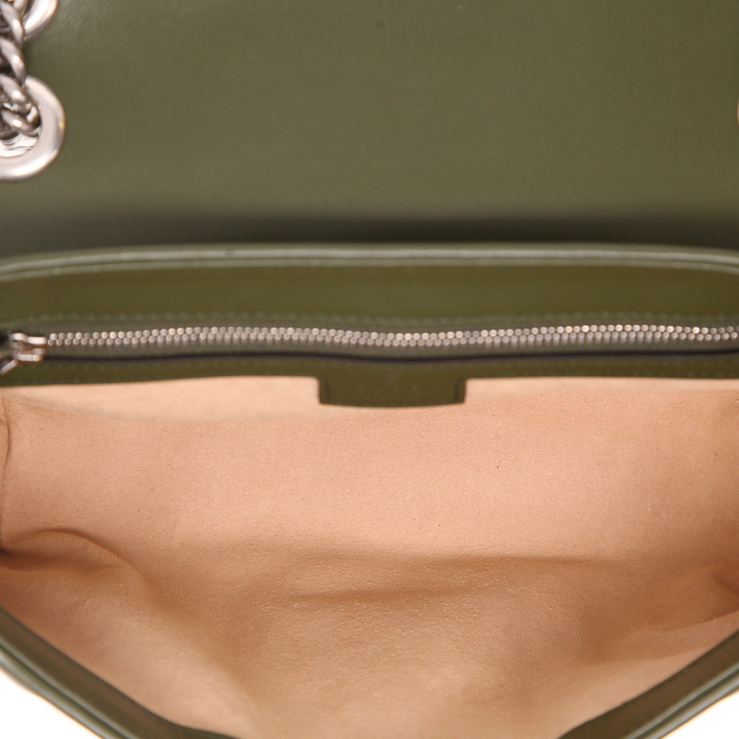 Gucci  GG Marmont medium model  shoulder bag  in khaki quilted leather - Detail D3