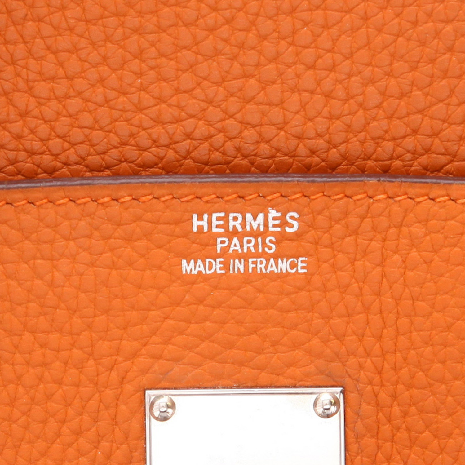 Hermès  Birkin Shoulder bag worn on the shoulder or carried in the hand  in orange leather taurillon clémence - Detail D2