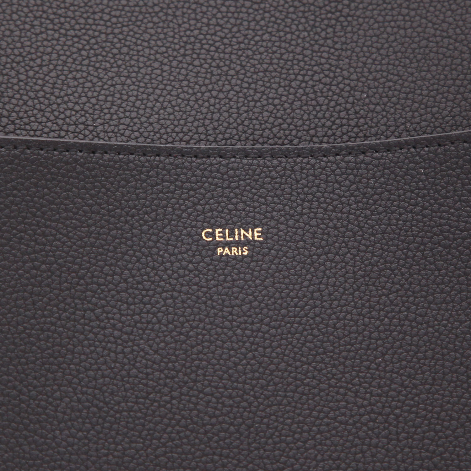 Sac à main Celine  Sac Sangle en cuir grainé noir - Detail D2
