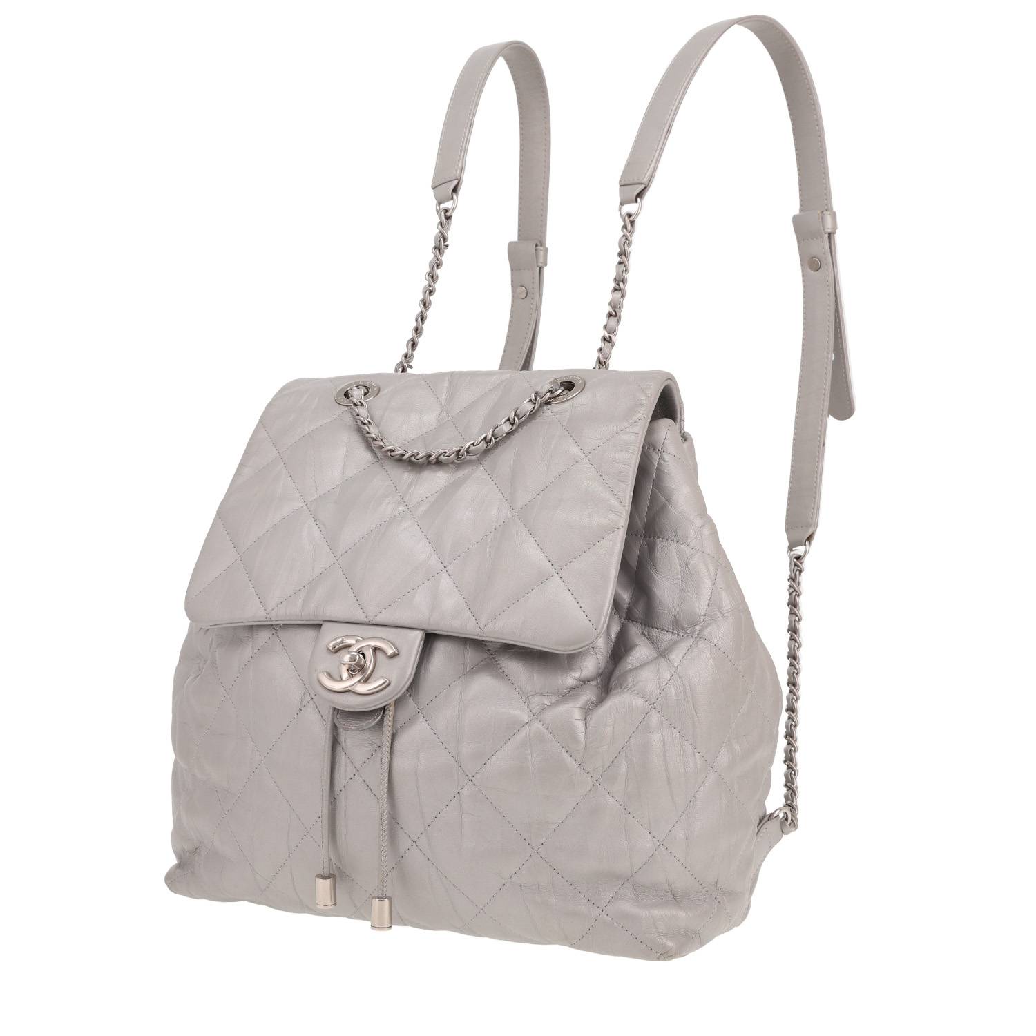 Sac à dos Chanel Sac à dos en cuir matelassé gris