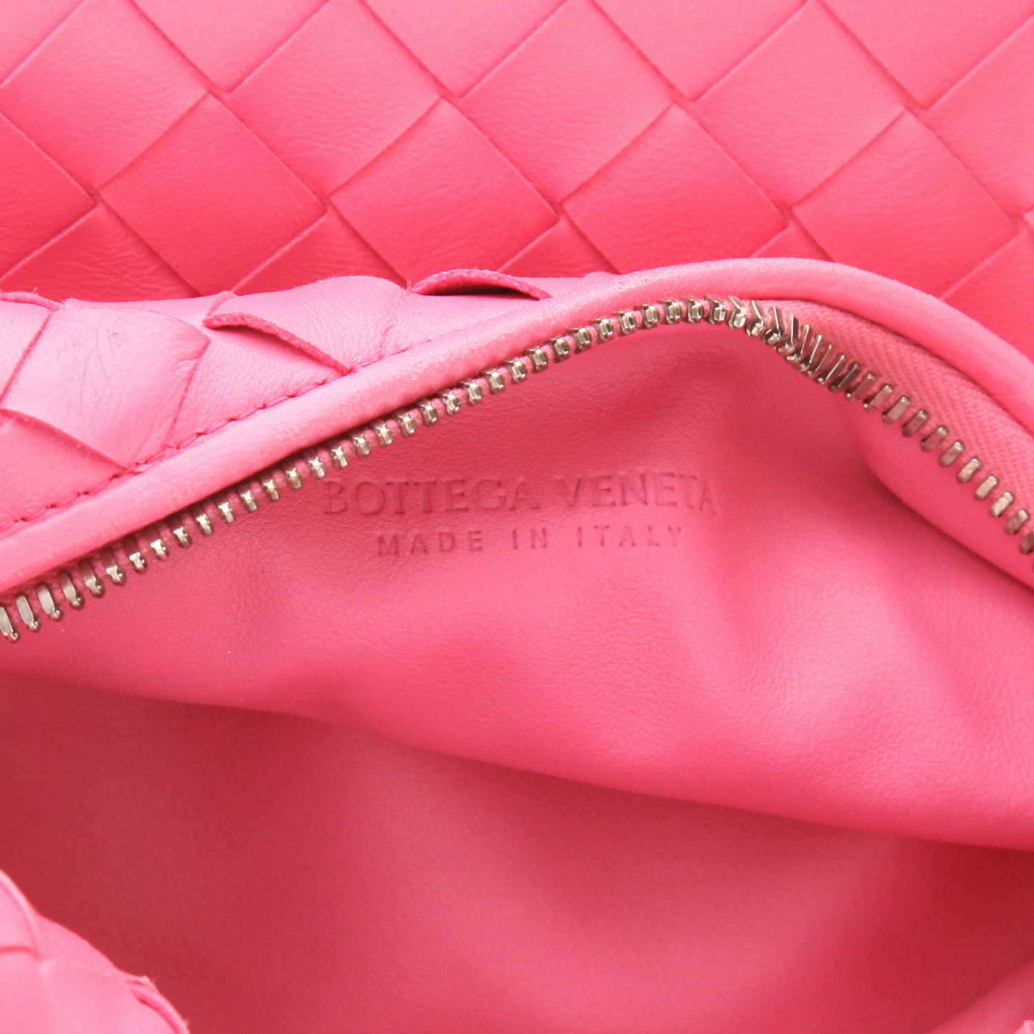 Sac à main Bottega Veneta  Mini Jodie en cuir intrecciato rose - Detail D2