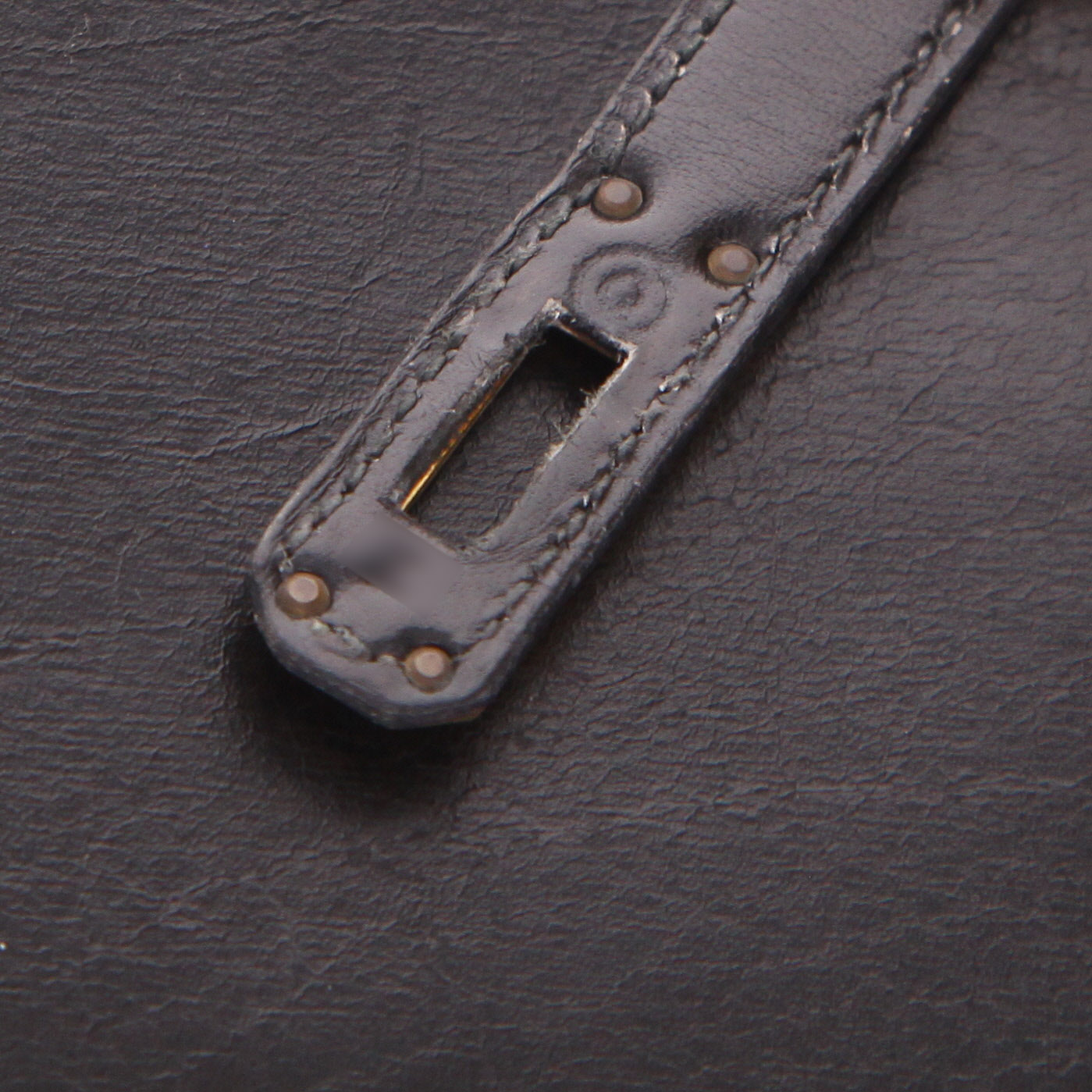 Hermès  Kelly 20 cm handbag  in black box leather - Detail D4