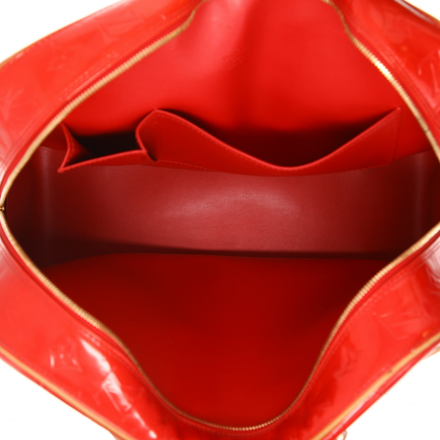 Louis Vuitton   handbag  in red patent quilted leather  and natural leather - Detail D3