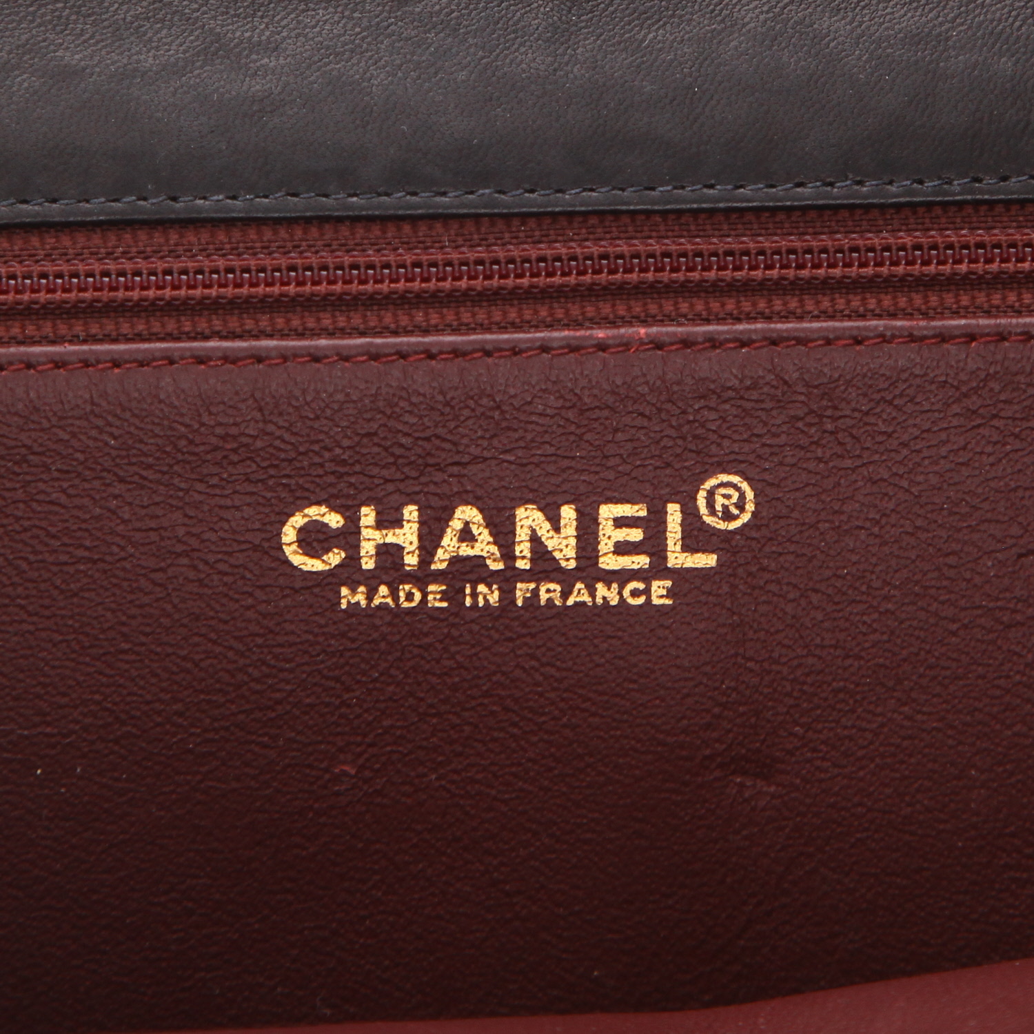 Bolso bandolera Chanel  Mademoiselle en cuero acolchado negro - Detail D2