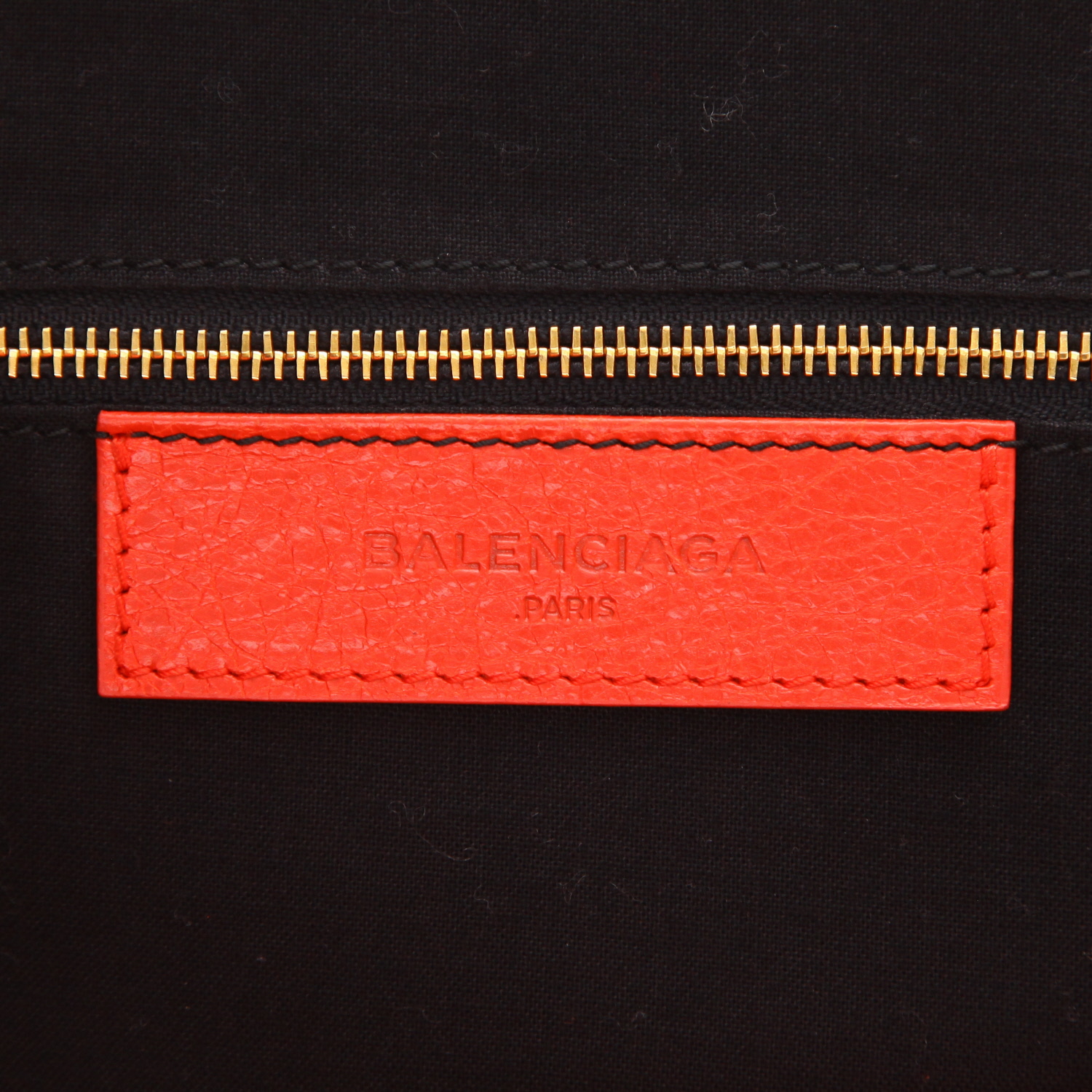 Balenciaga  City shoulder bag  in red burnished leather - Detail D2