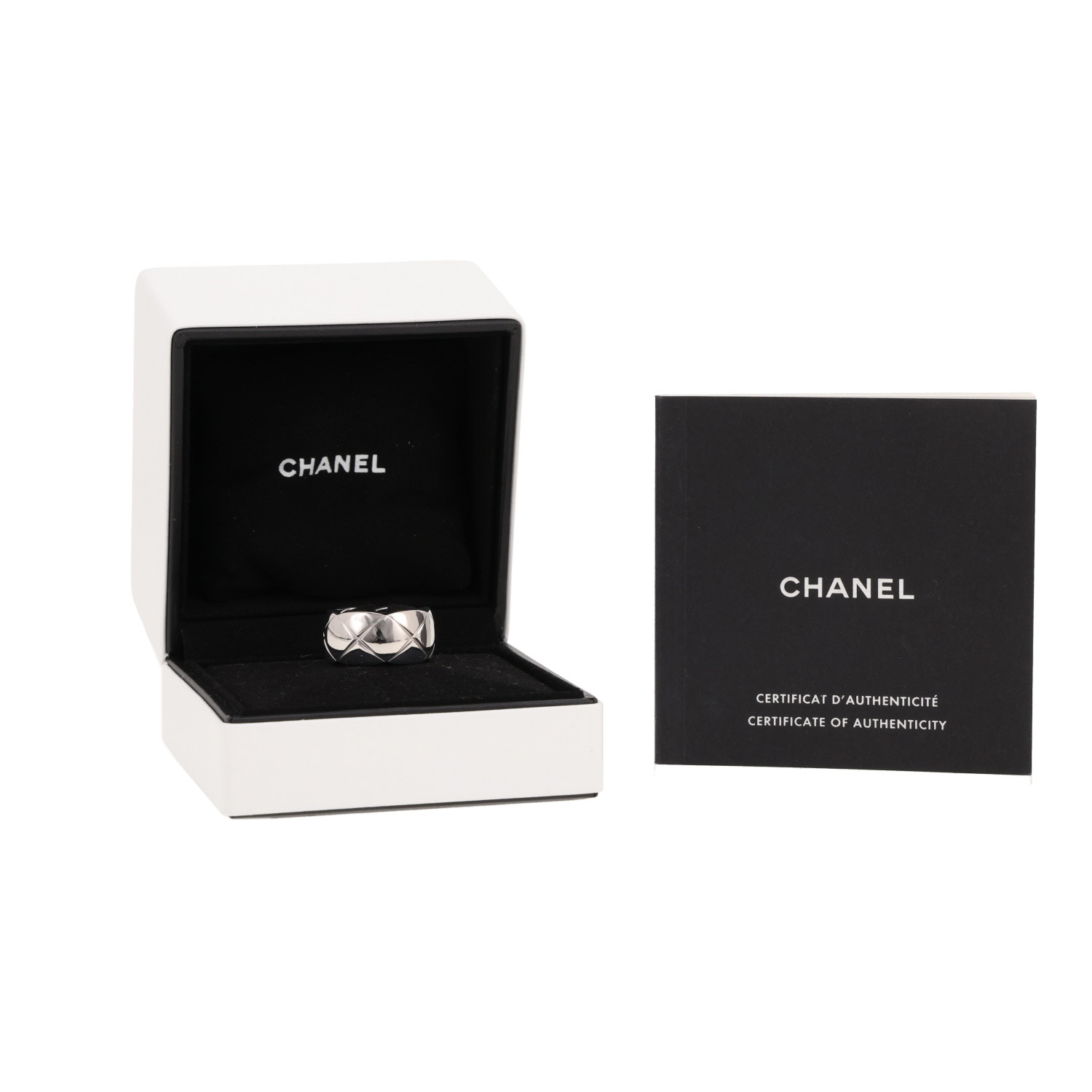 Chanel Coco Crush large model ring in white gold - Detail D2