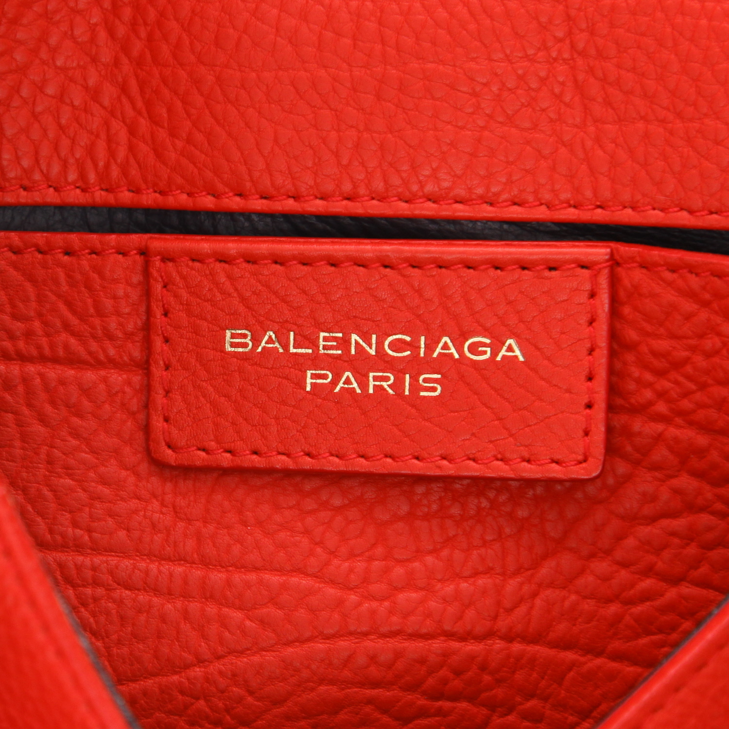 Bolso bandolera Balenciaga   en cuero rojo - Detail D2