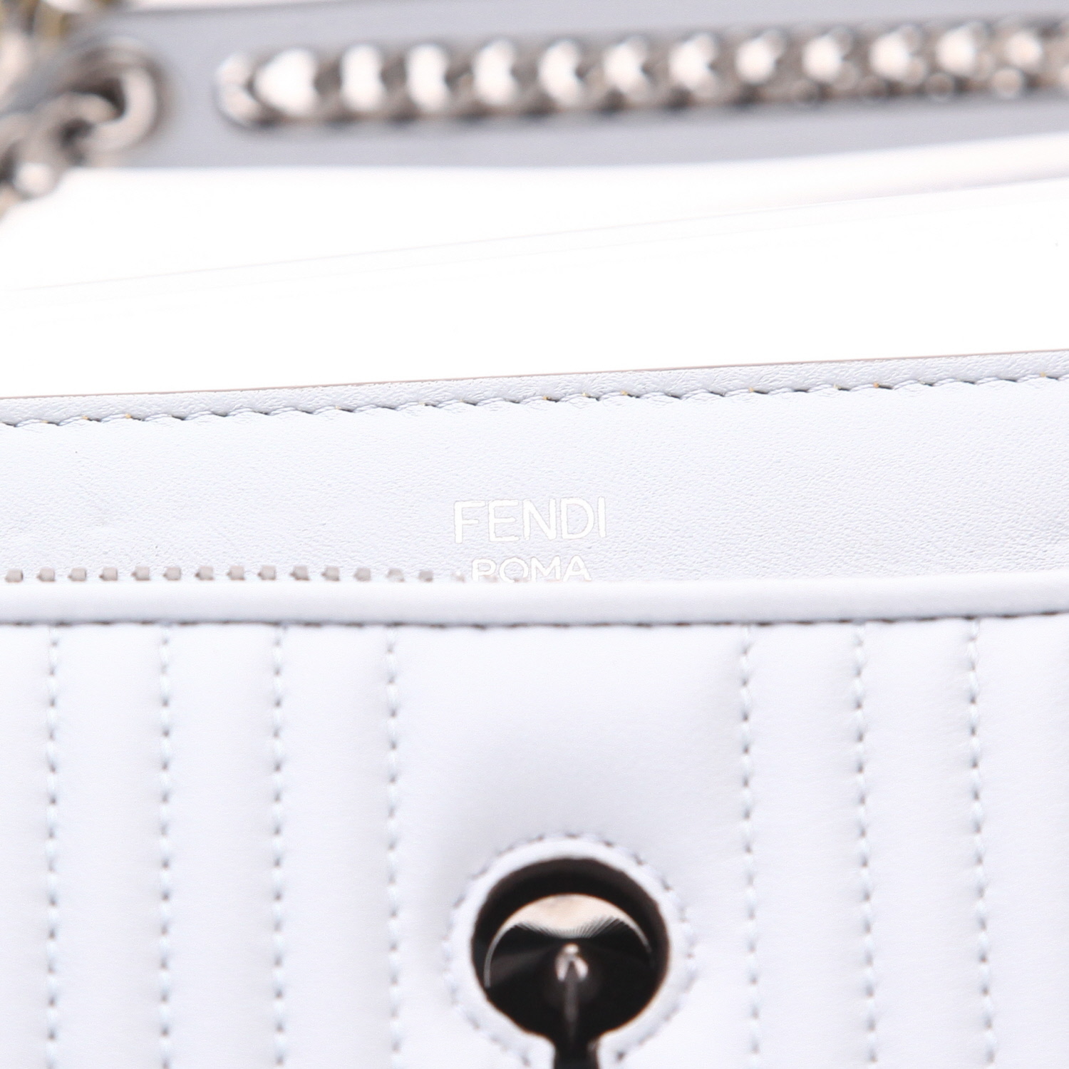 Bolso de mano Fendi  Dotcom en cuero acolchado azul - Detail D2