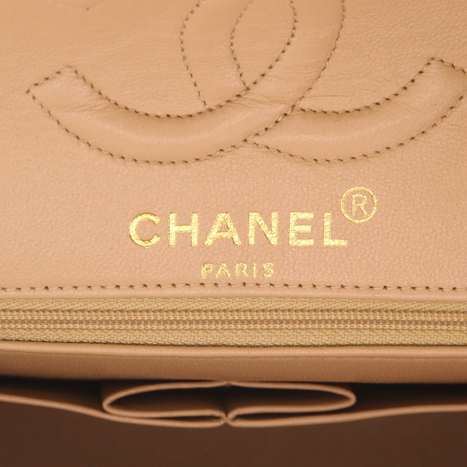 Sac à main Chanel  Timeless Vintage en cuir matelassé beige - Detail D2