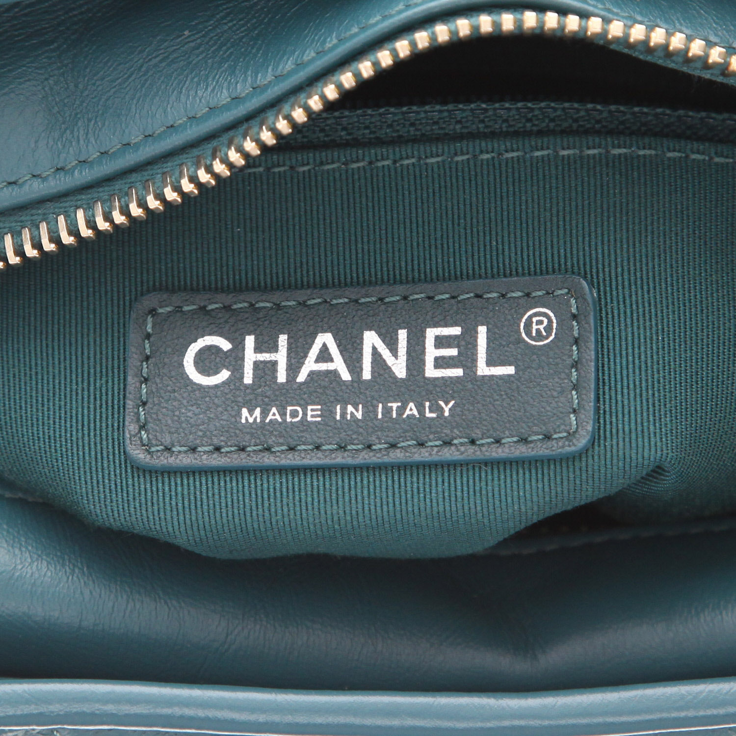 Chanel  Gabrielle  small model  shoulder bag  in green quilted leather - Detail D2