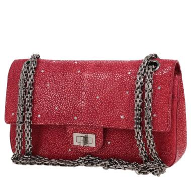 Sac bandoulière Chanel  2.55 en galuchat rouge