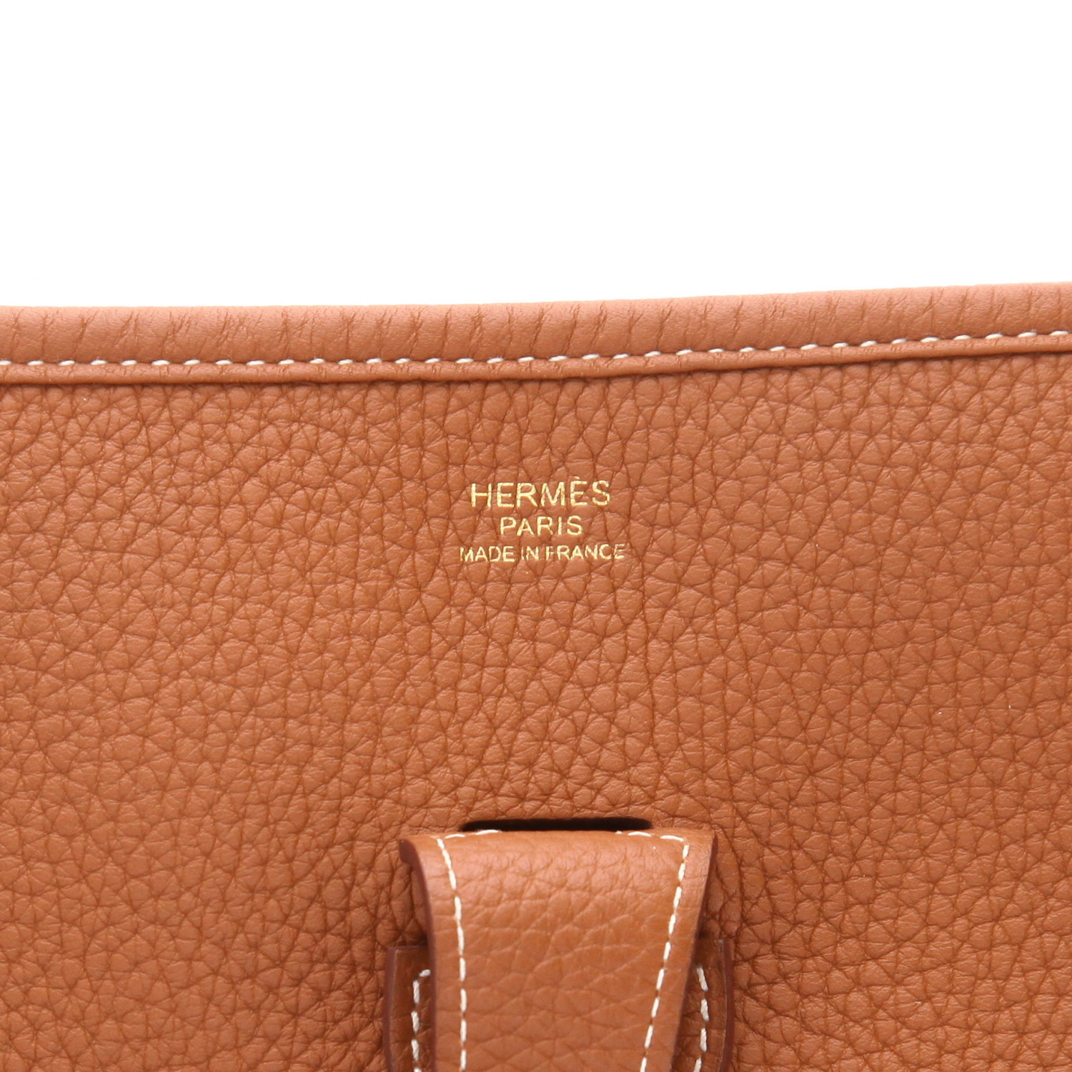 Hermès  Evelyne III shoulder bag  in gold togo leather - Detail D2